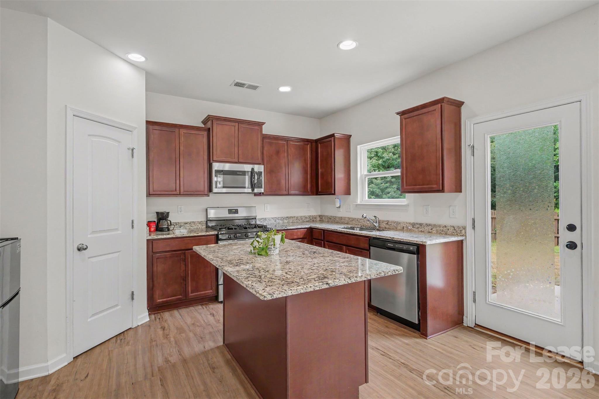 Single Family Residence at 369 Settlers Grove Lane, Salisbury, photo 10 of 27