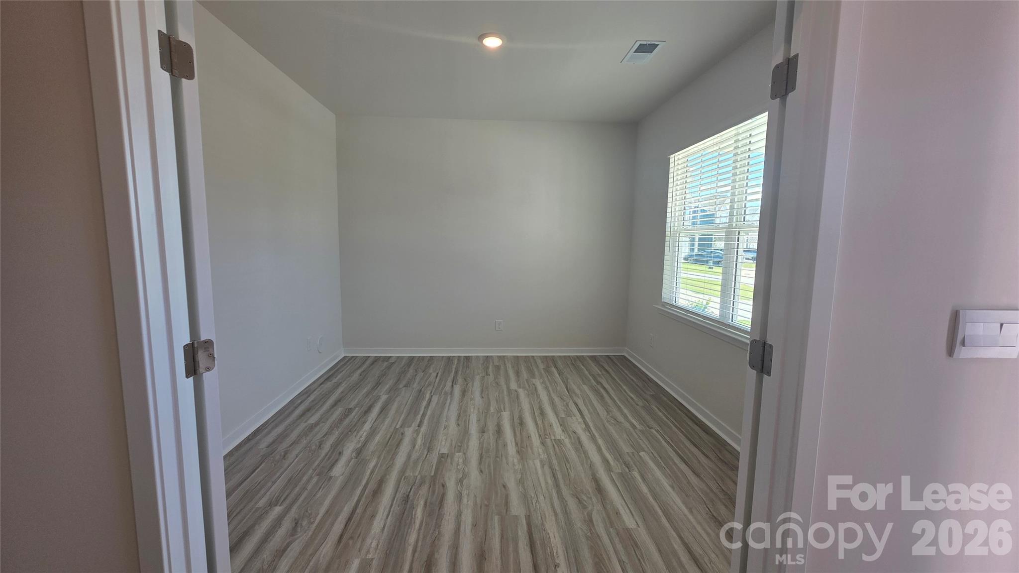Single Family Residence at 509 Blackpool Court, Monroe, photo 3 of 33