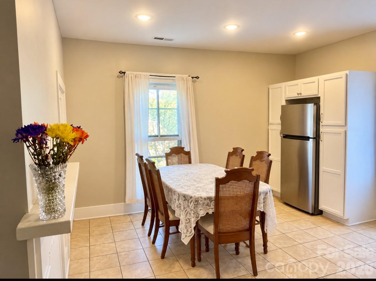 Upstairs dining/kitchen - 334 Davie Avenue, Statesville