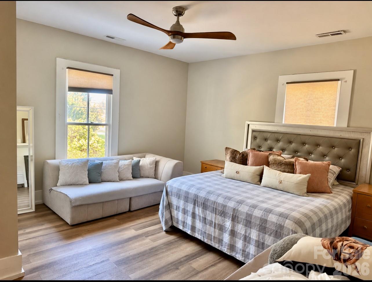 Upstairs bedroom - 334 Davie Avenue, Statesville