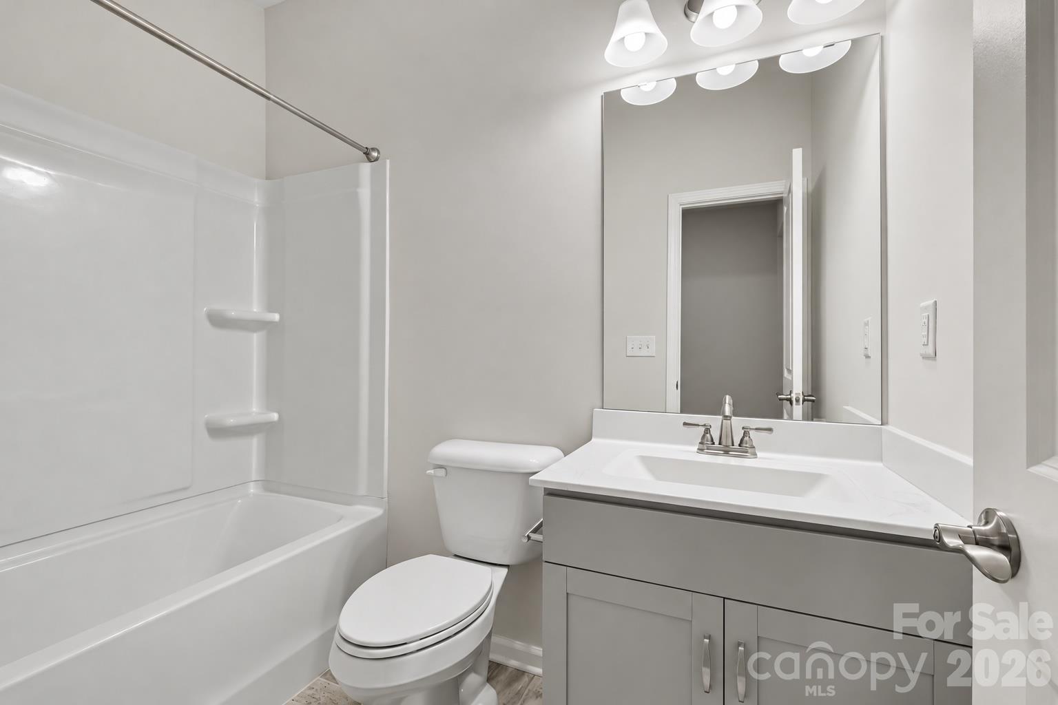 Main Level full bath - 14415 Holbrooks Road, Huntersville