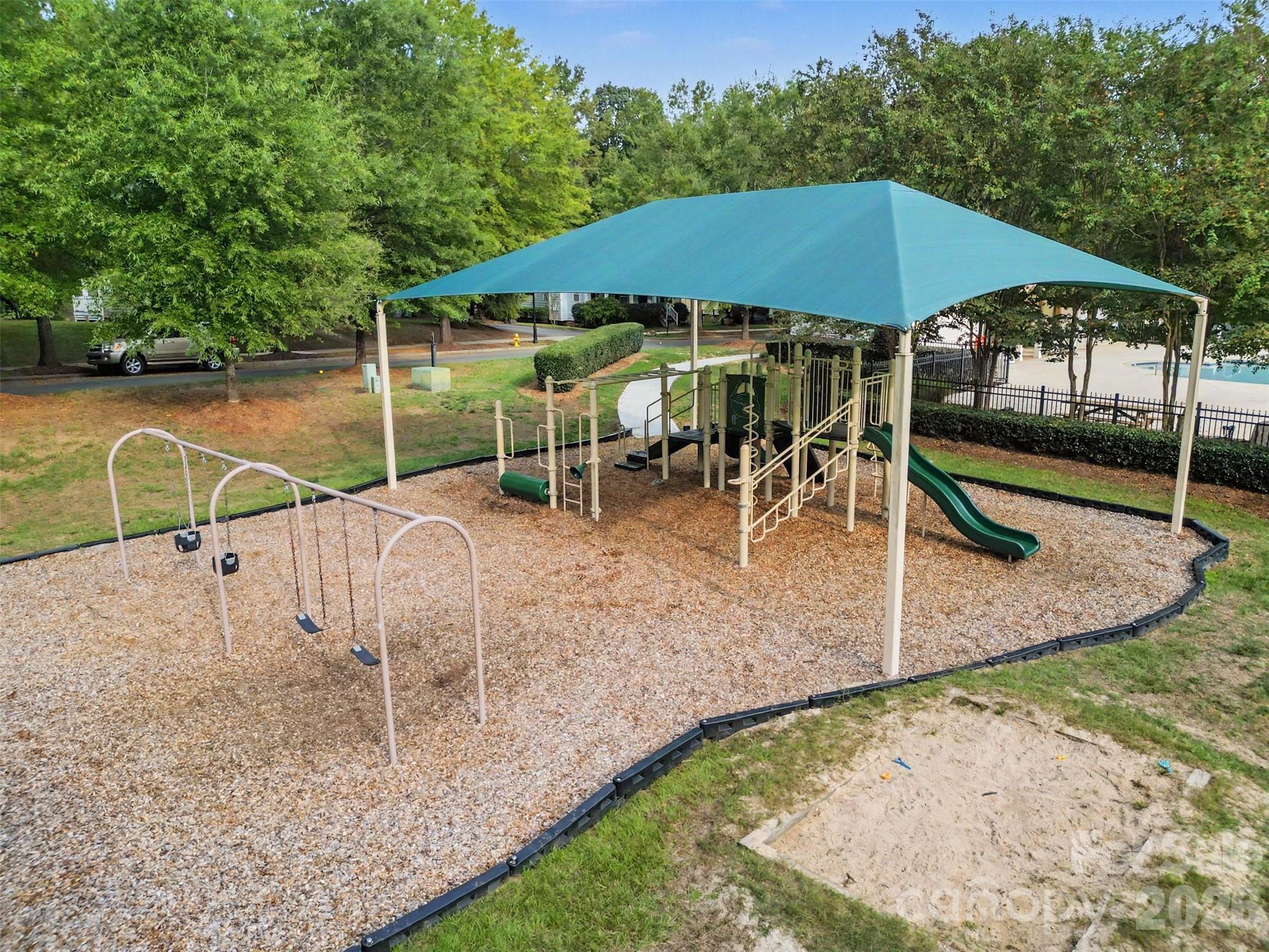 Amenities - 14415 Holbrooks Road, Huntersville