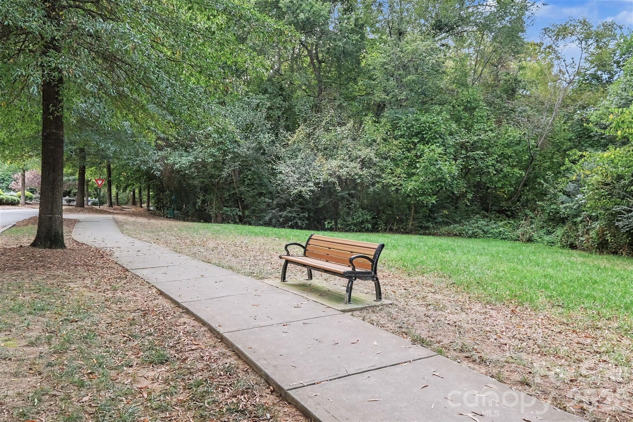 Amenities - 14415 Holbrooks Road, Huntersville