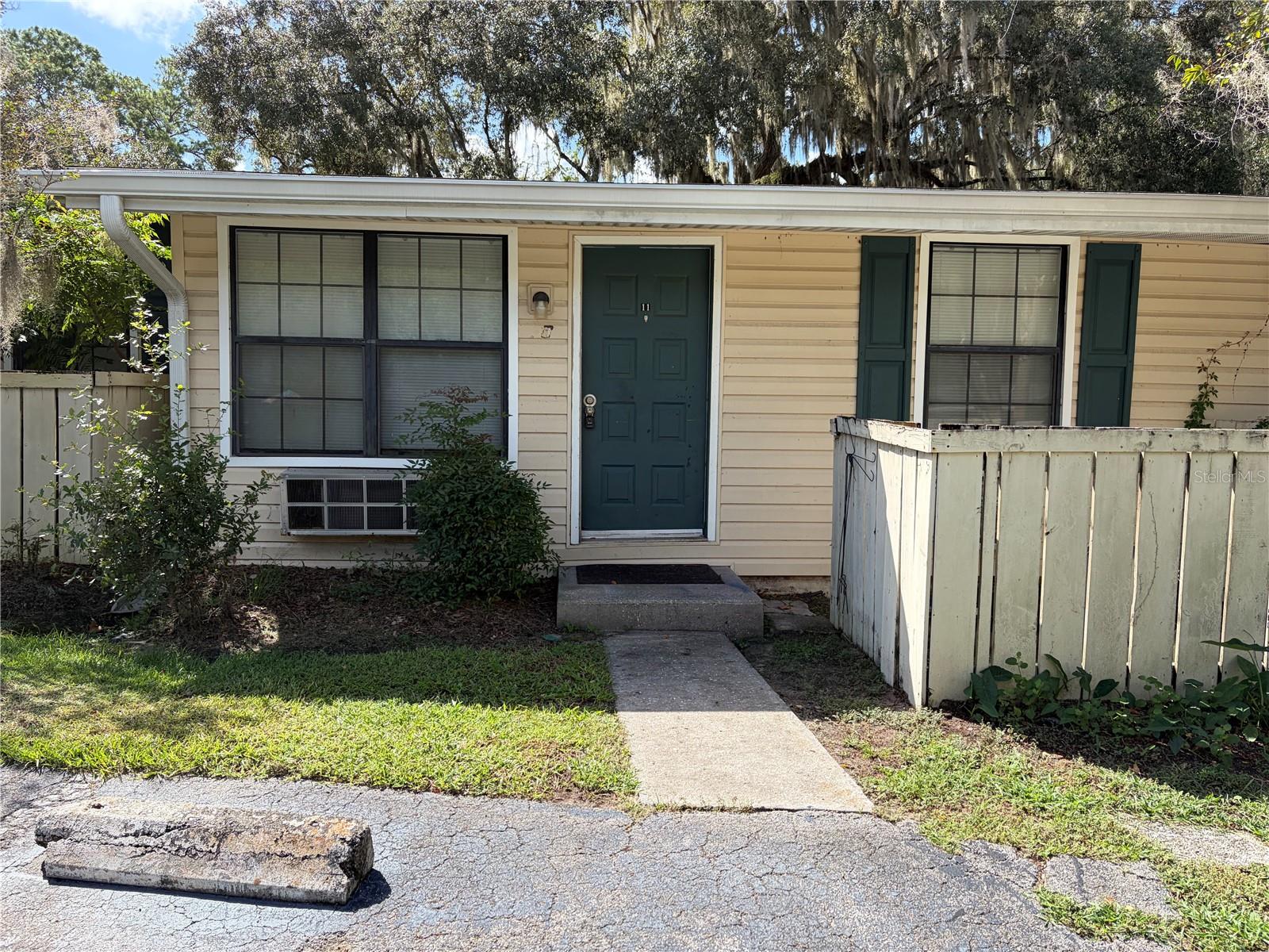 2490 SW 14TH DR #11