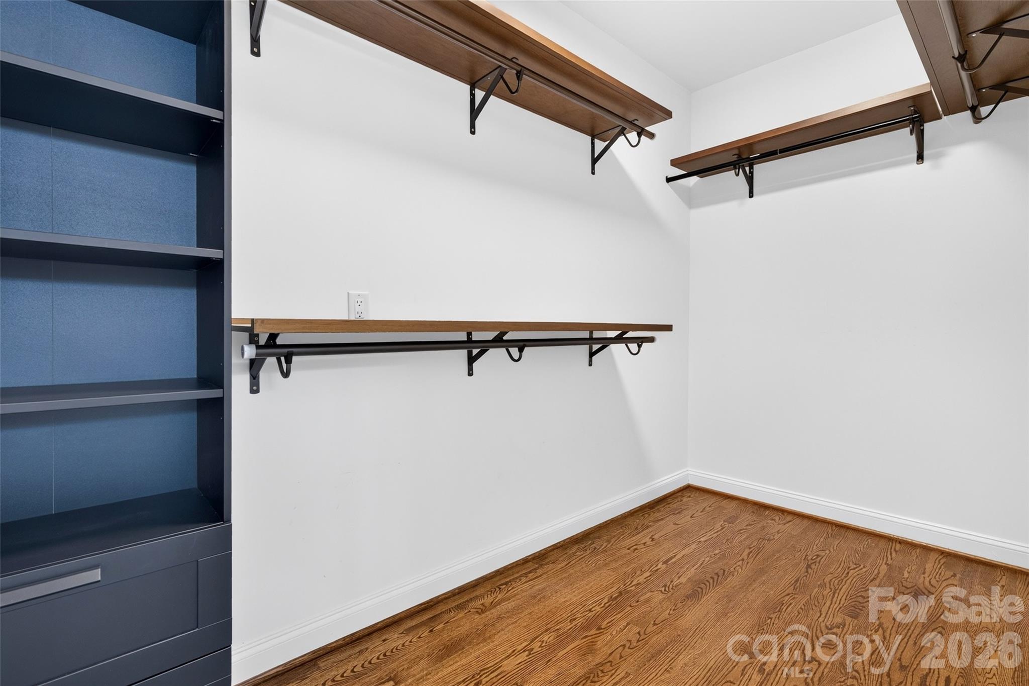 Walk in closet - 231 Fairview Lane, Davidson