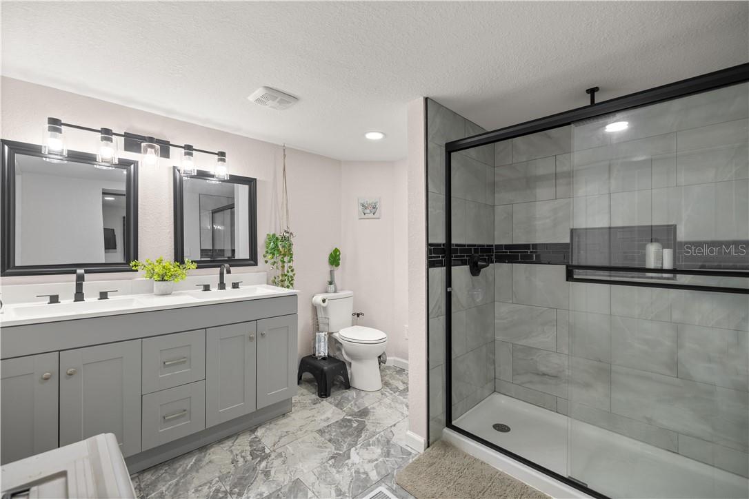Residential at 1127 SW 140th AVE, OCALA FL 34481, photo 16 of 21