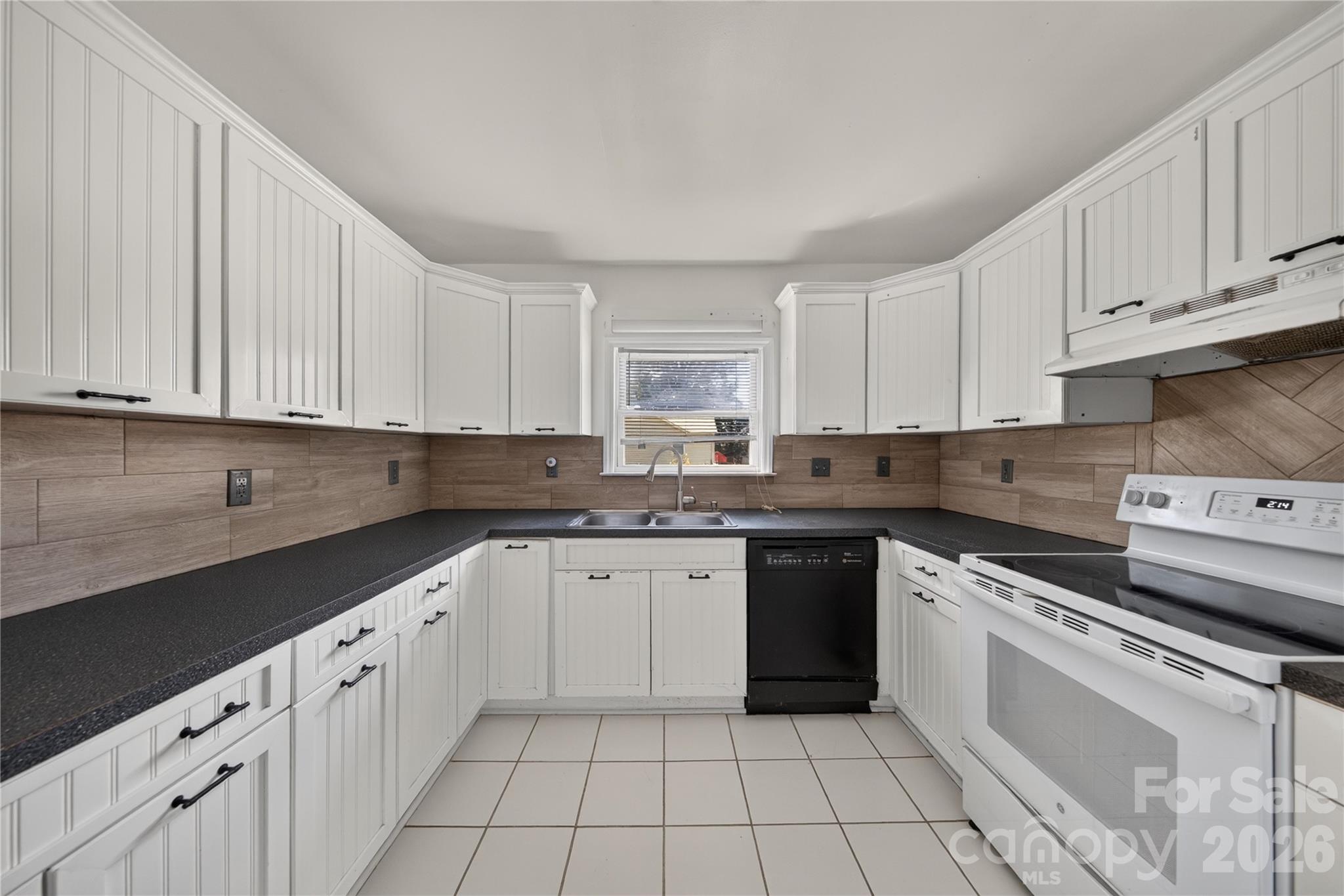Kitchen - 7572 Charlotte Highway, Indian Land
