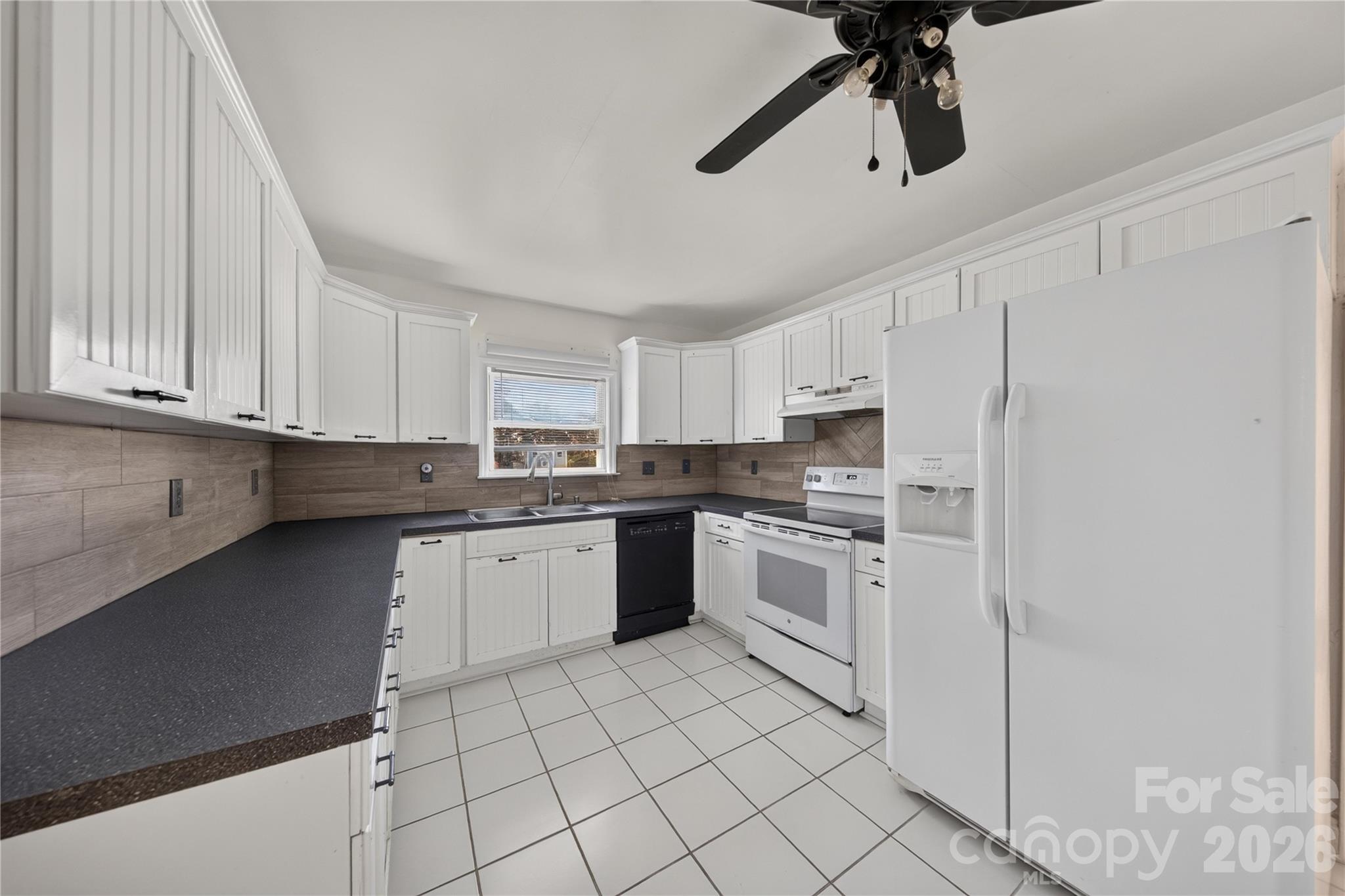 Kitchen - 7572 Charlotte Highway, Indian Land