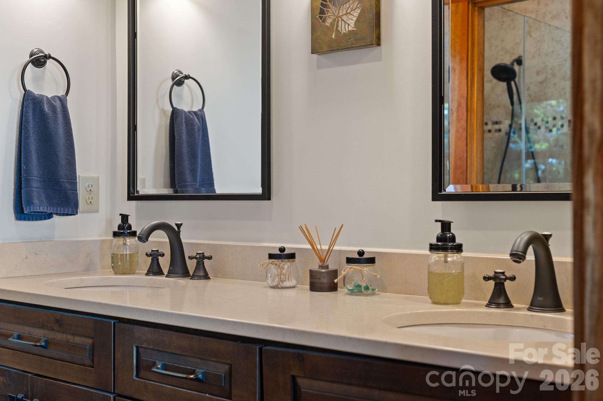 Condominium at 80 Slickrock Road, Burnsville, photo 10 of 42