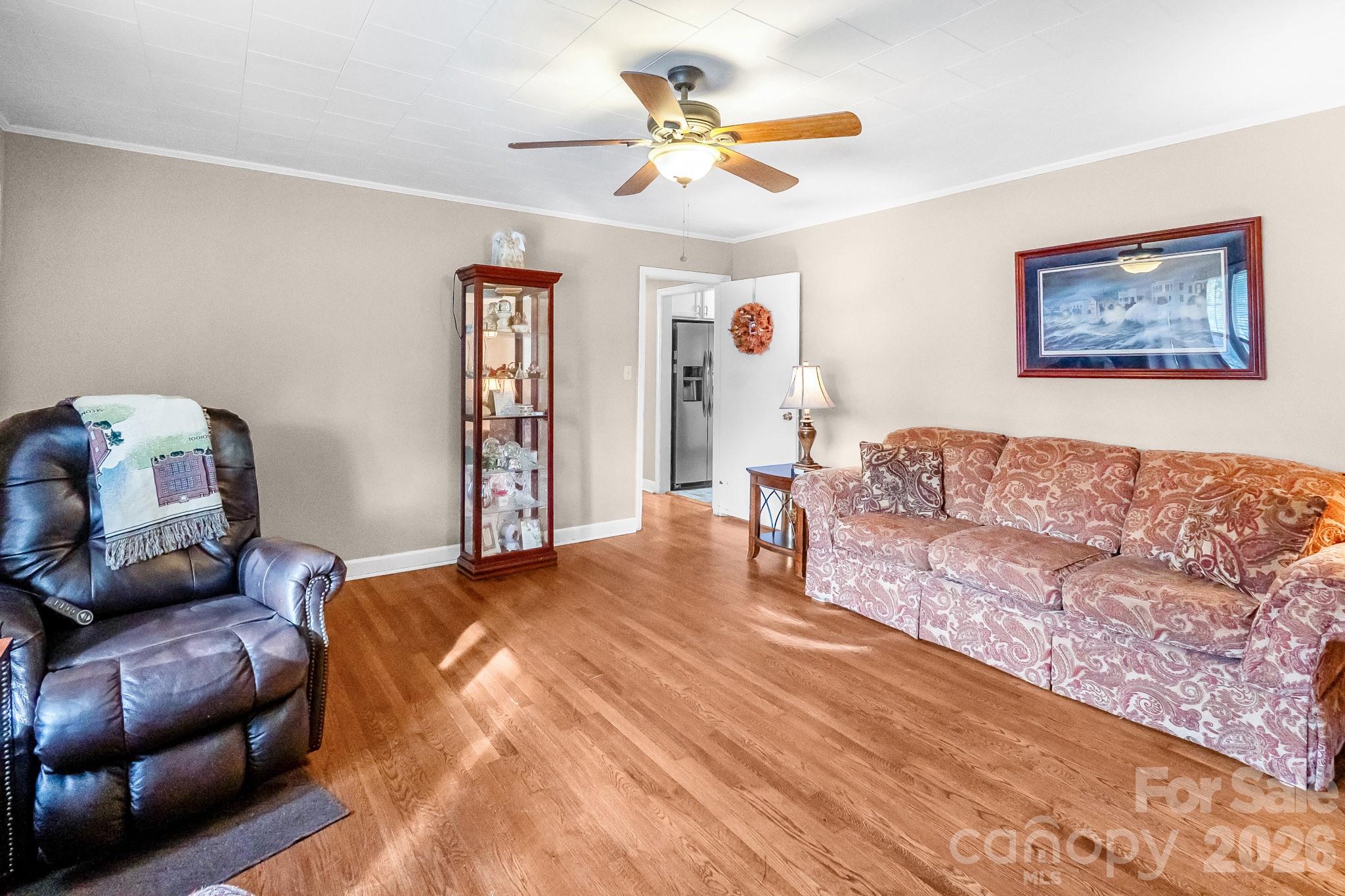 Single Family Residence at 304 Sumter Street, Kershaw, photo 13 of 32