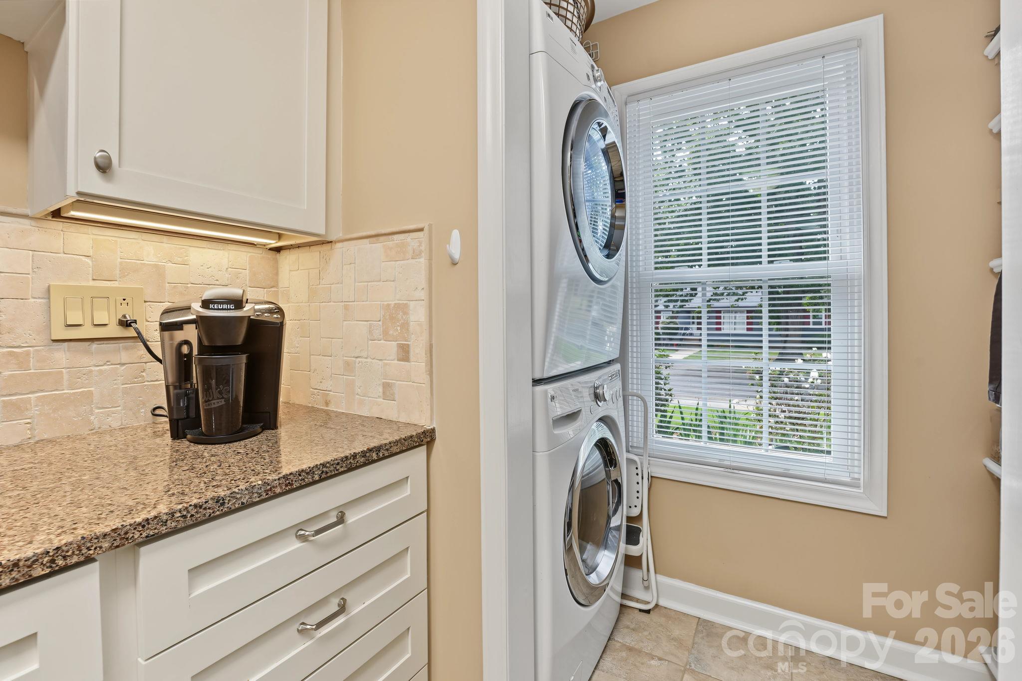 Conveniently located laundry area - 420 English Ivy Court, Fort Mill
