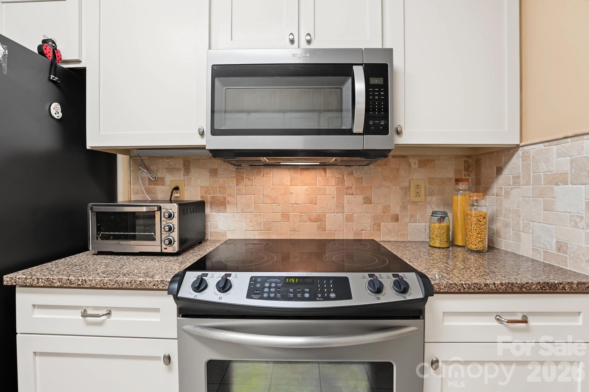 Condominium at 420 English Ivy Court, Fort Mill, photo 15 of 42