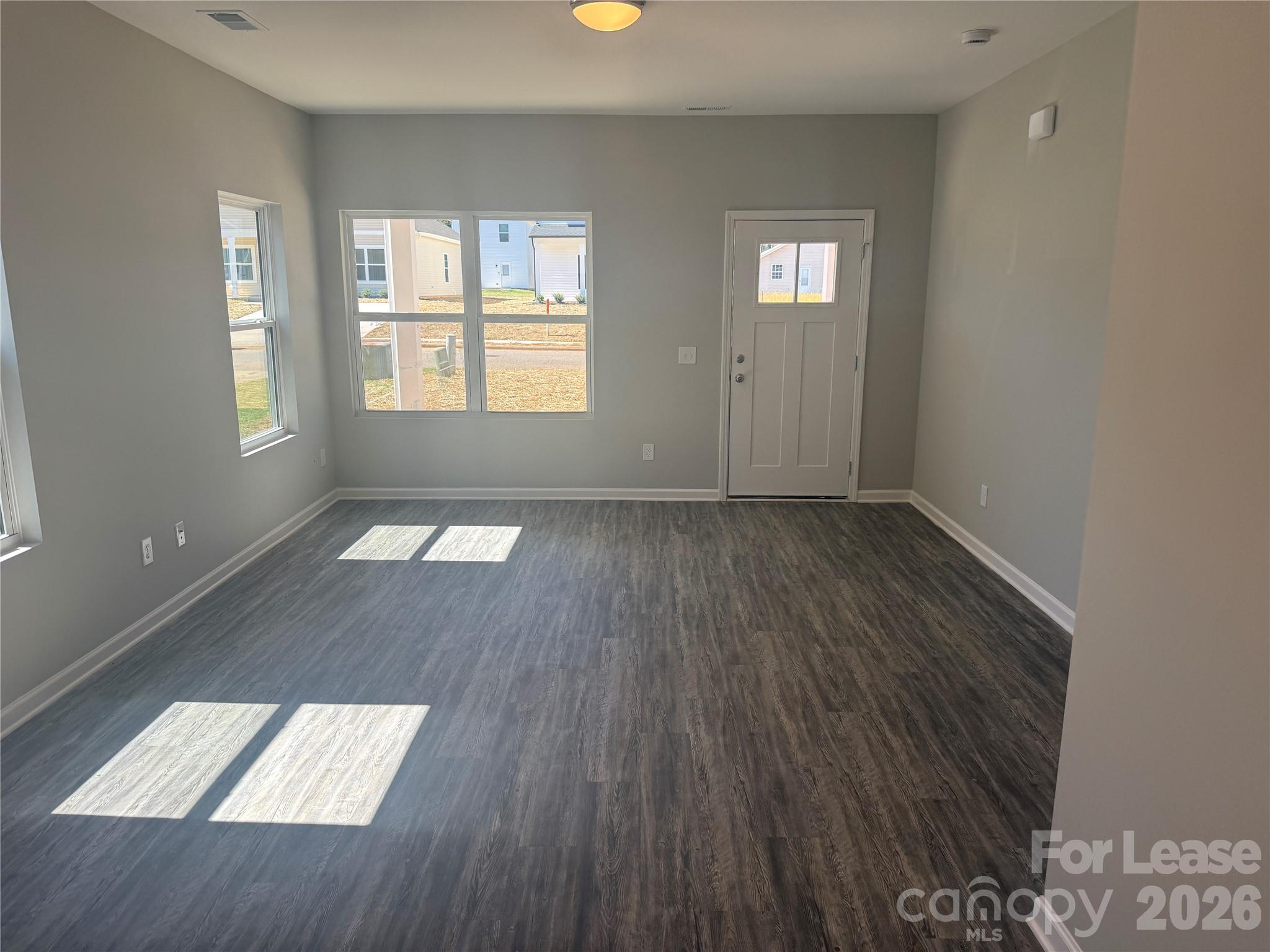 Single Family Residence at 208 Prosperity Place, Statesville, photo 3 of 9