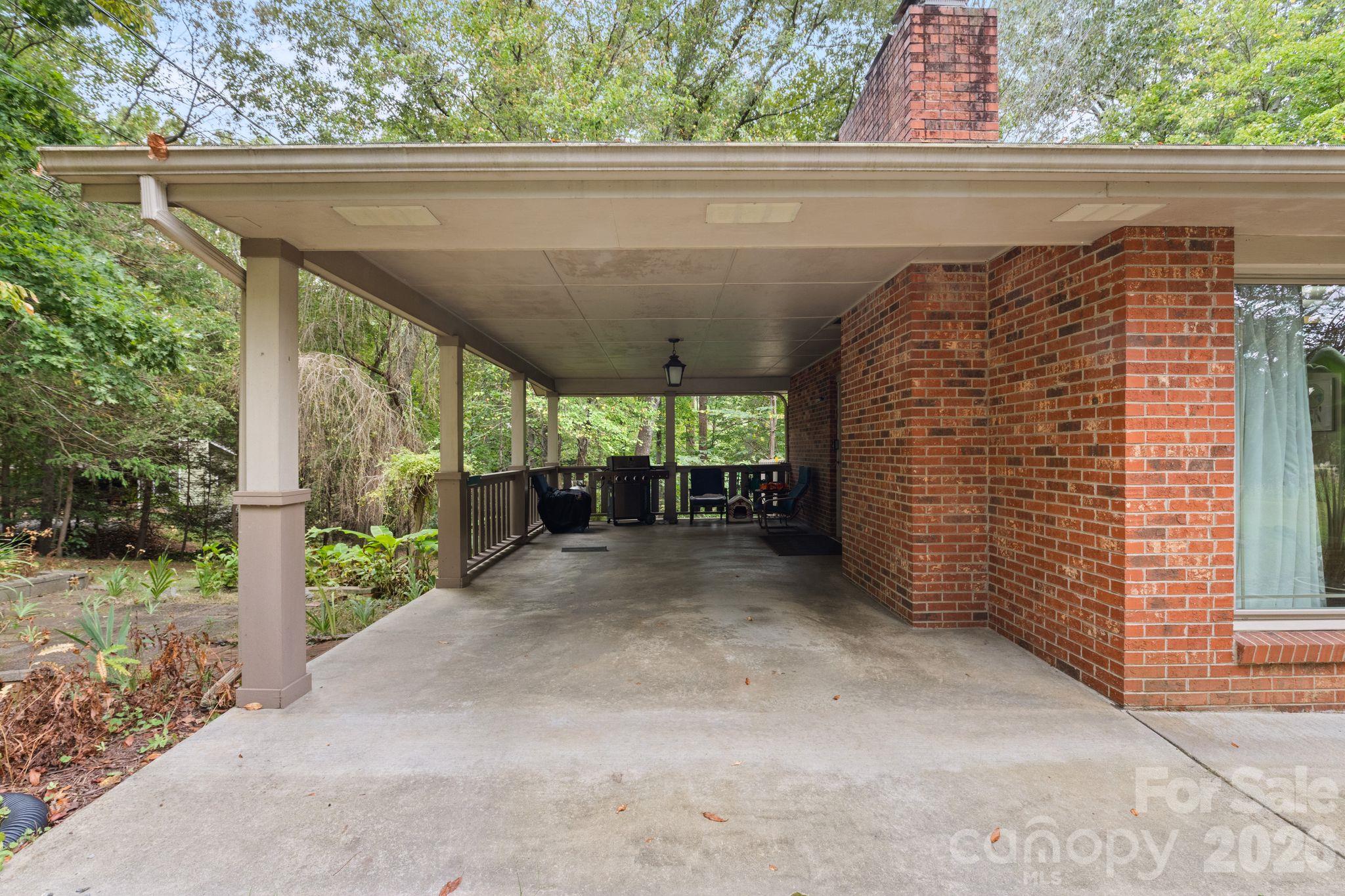 Single Family Residence at 33 & 34 Grandview Court, Asheville, photo 11 of 40