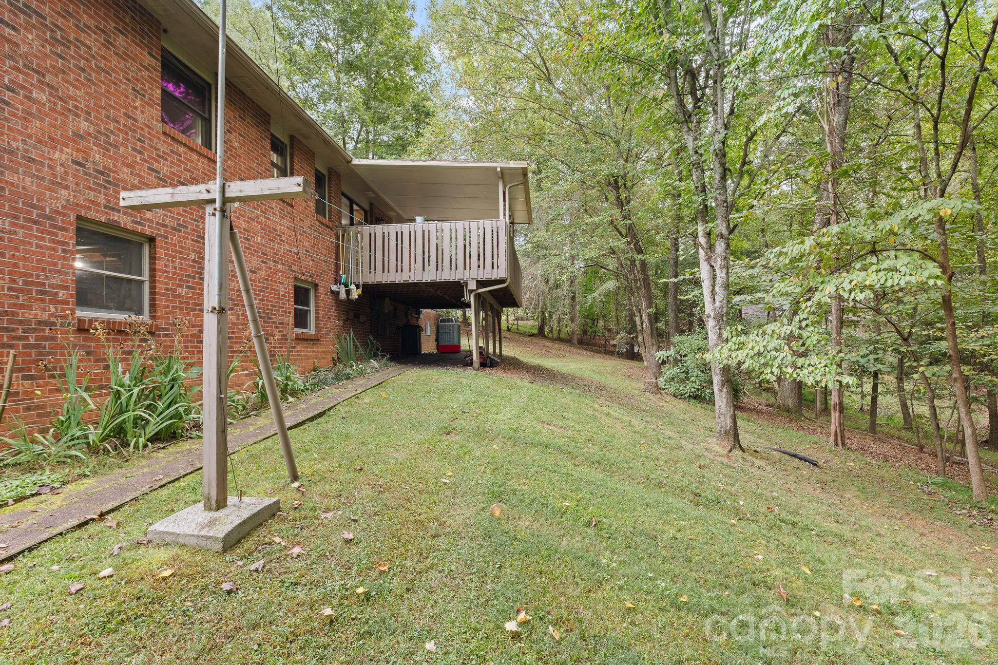 Single Family Residence at 33 & 34 Grandview Court, Asheville, photo 17 of 40