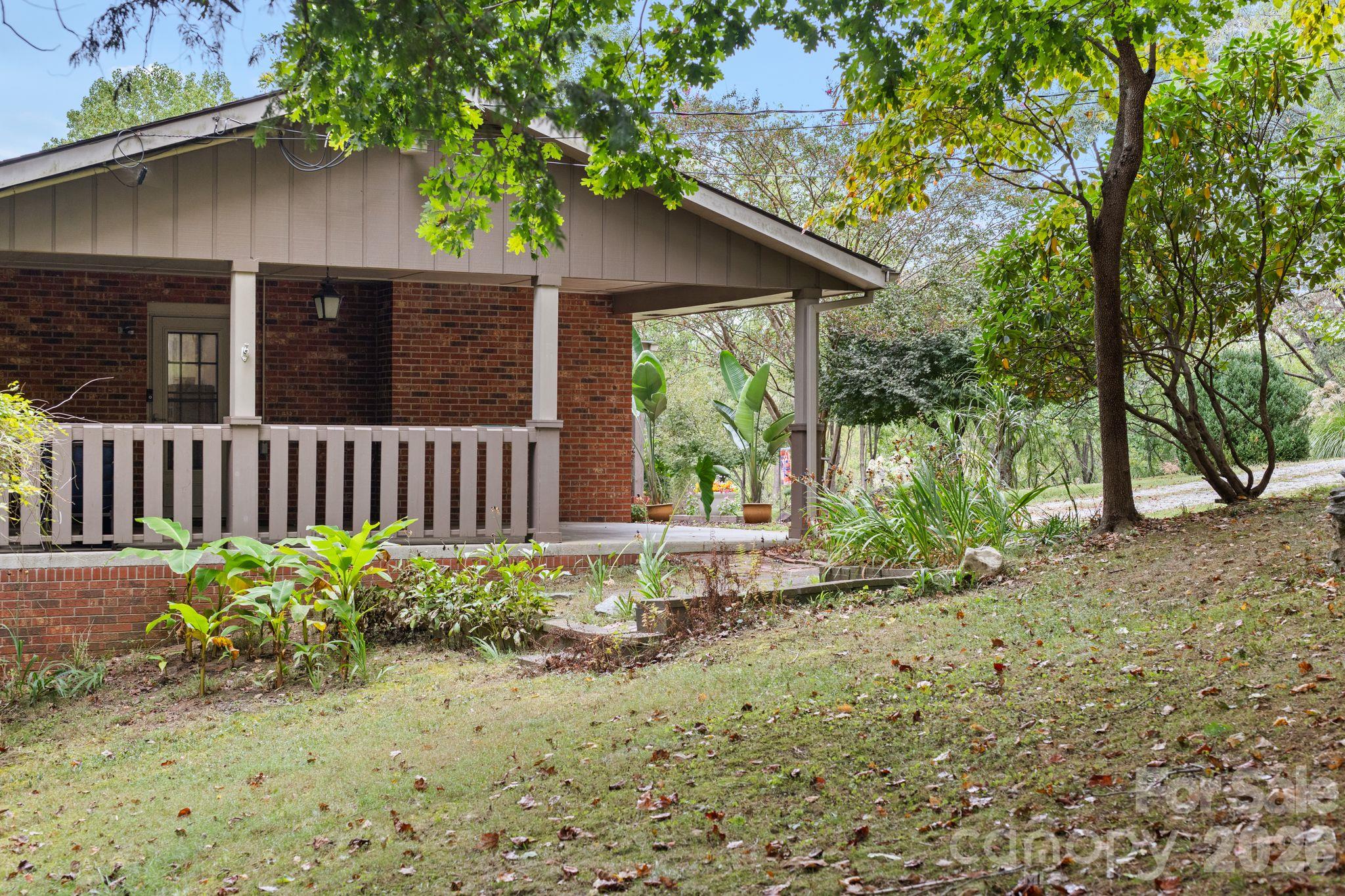 Single Family Residence at 33 & 34 Grandview Court, Asheville, photo 21 of 40