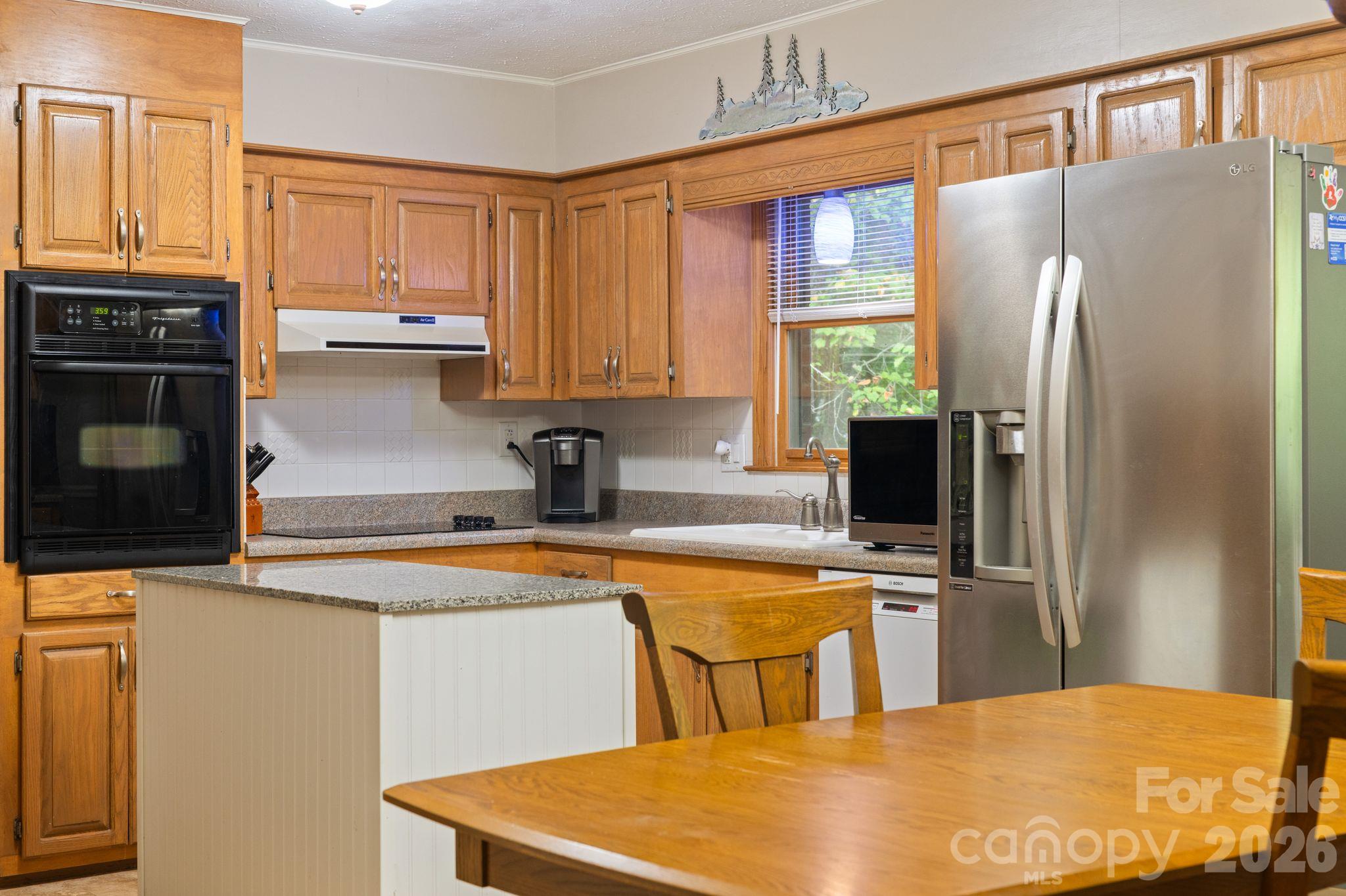 Single Family Residence at 33 & 34 Grandview Court, Asheville, photo 23 of 40