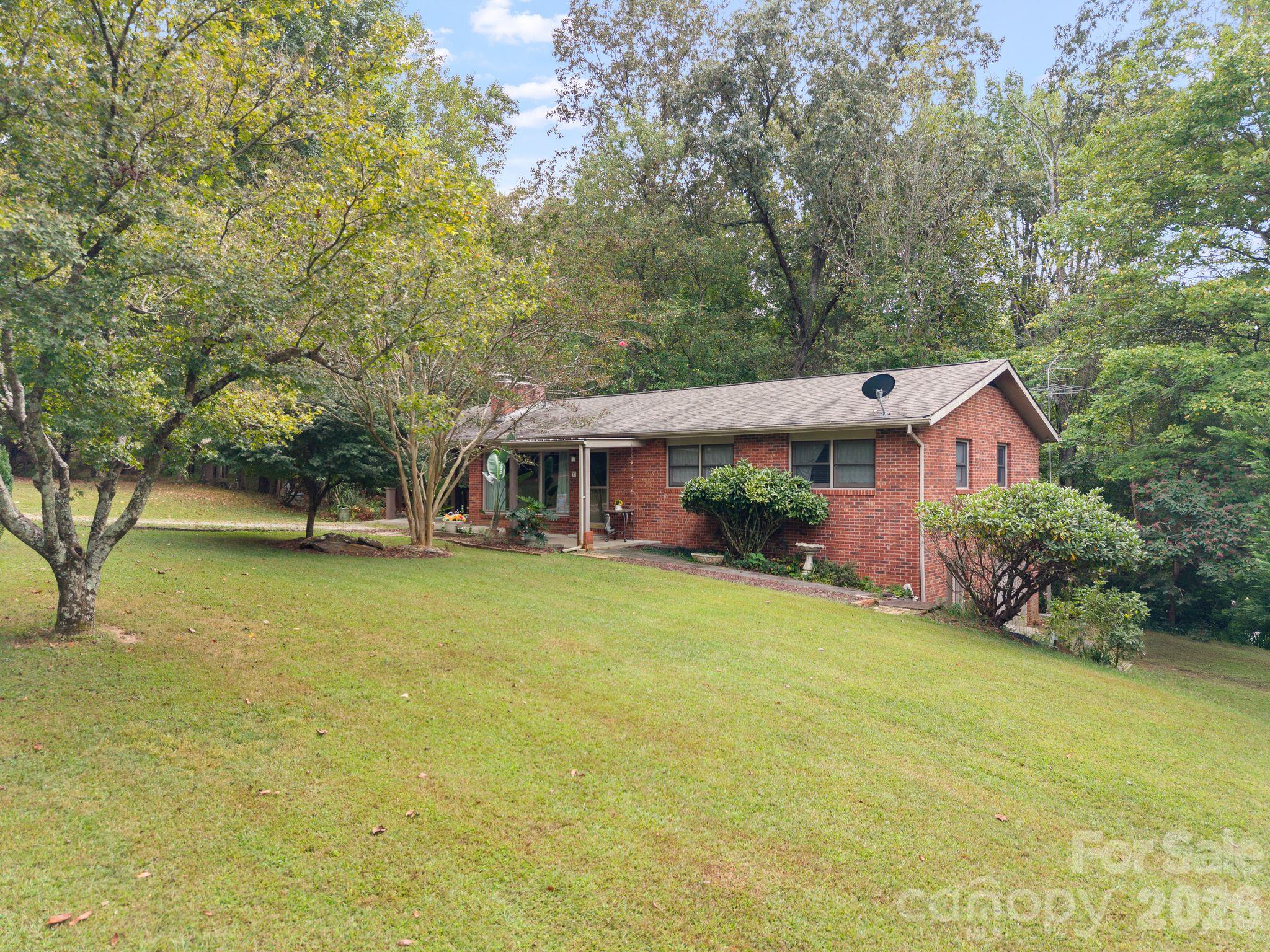 Single Family Residence at 33 & 34 Grandview Court, Asheville, photo 29 of 40