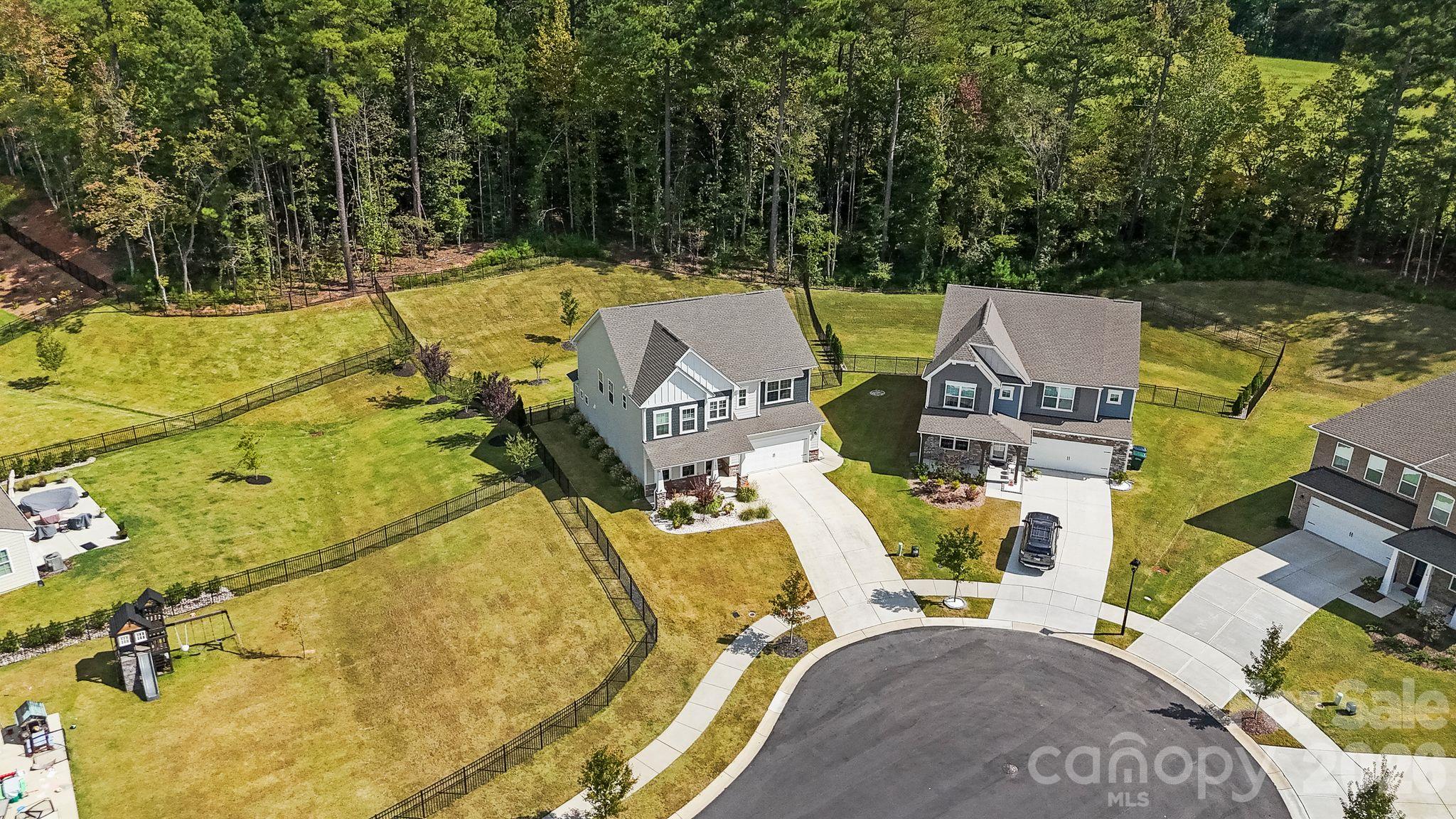 Single Family Residence at 107 Hollywood Court, Troutman, photo 25 of 26