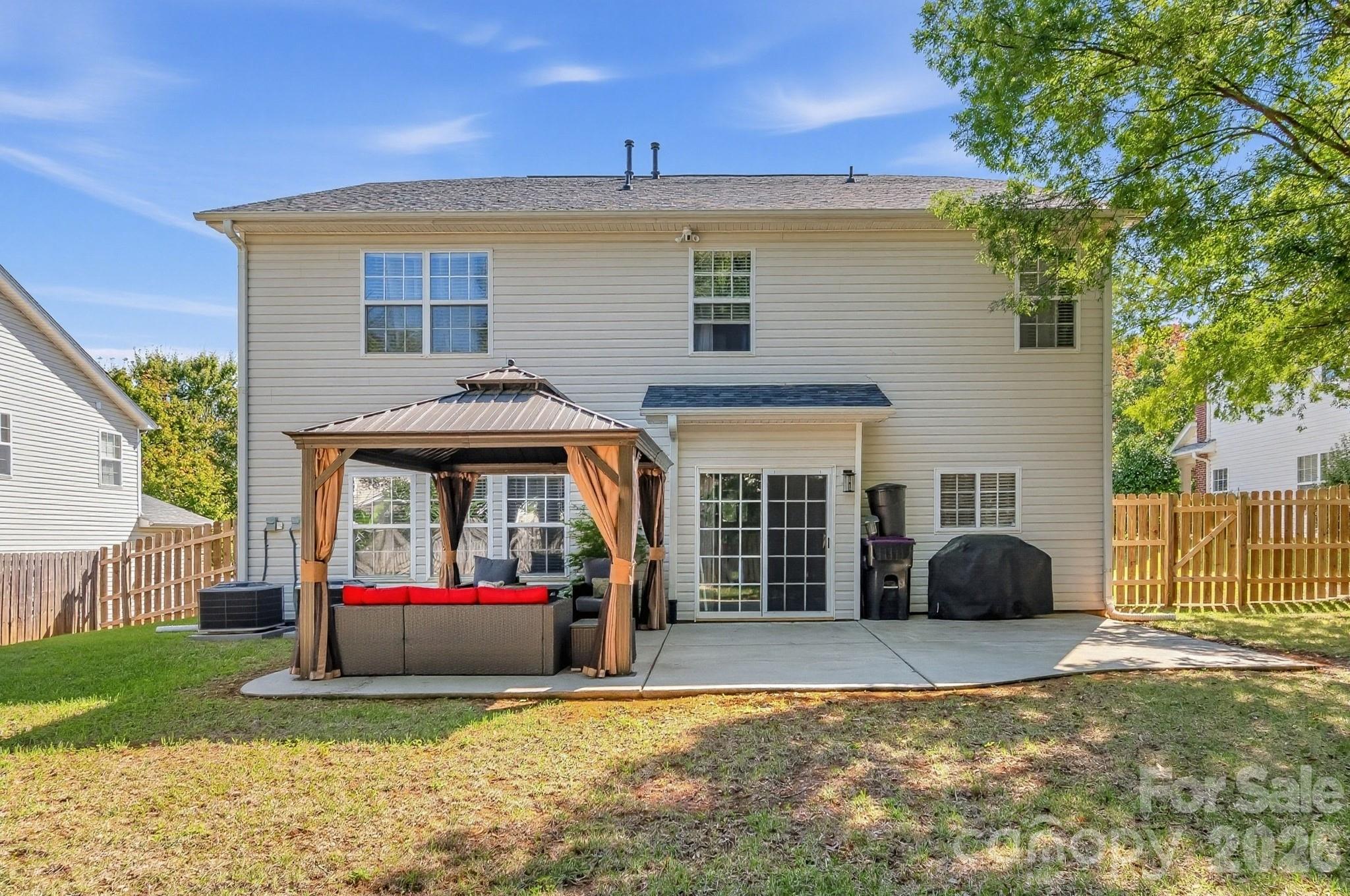 Single Family Residence at 210 Lylic Woods Drive, Fort Mill, photo 22 of 22
