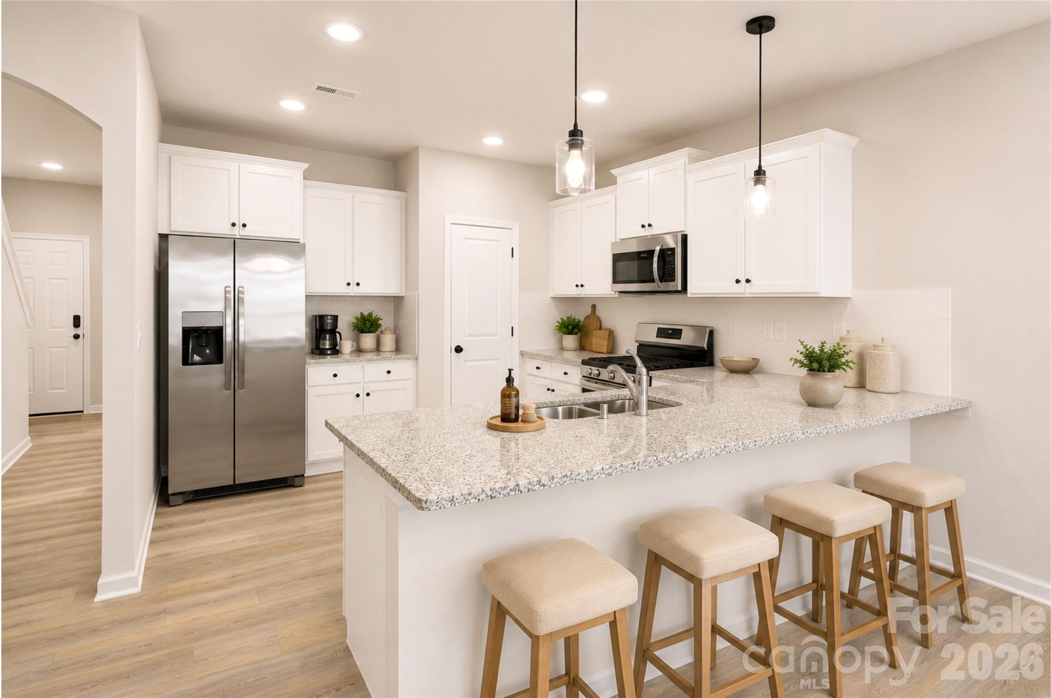 Single Family Residence at 8912 Sawyer Run Court, Charlotte, photo 2 of 30