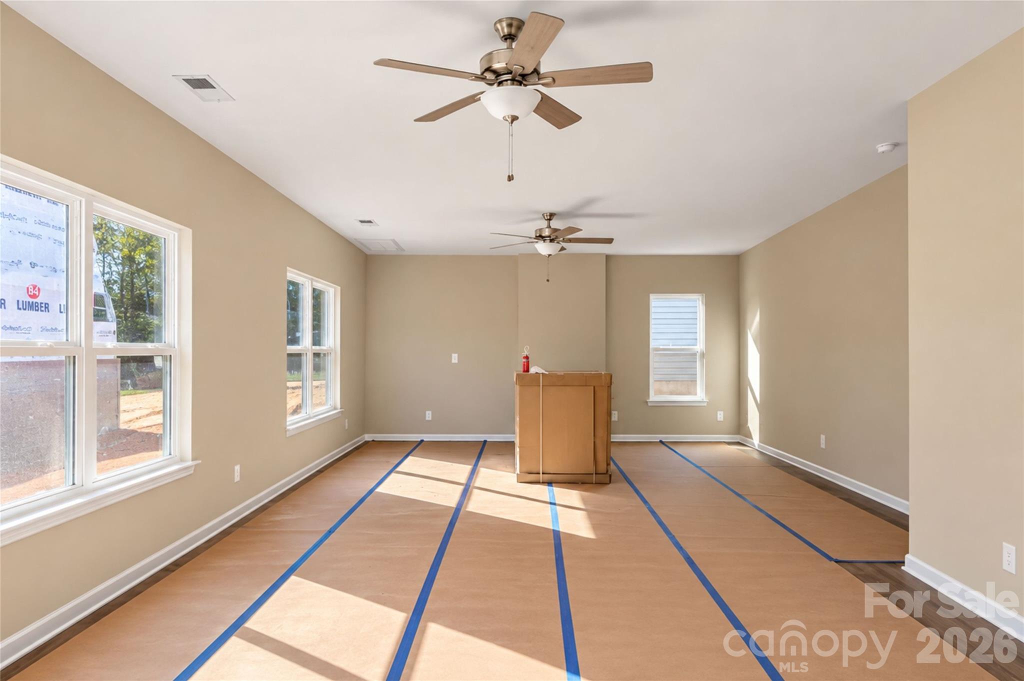 Single Family Residence at 8912 Sawyer Run Court, Charlotte, photo 7 of 30