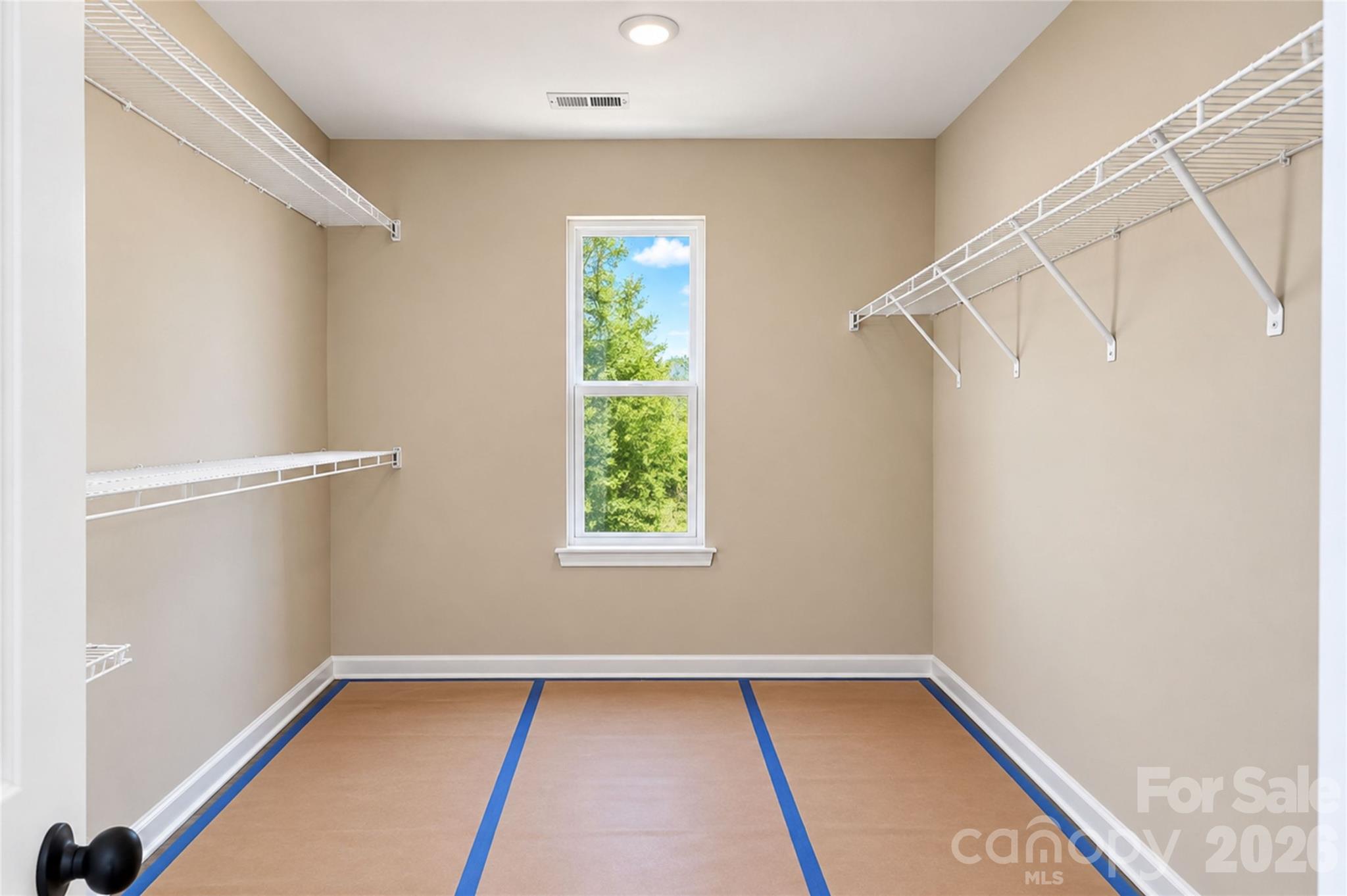 Single Family Residence at 8912 Sawyer Run Court, Charlotte, photo 17 of 30