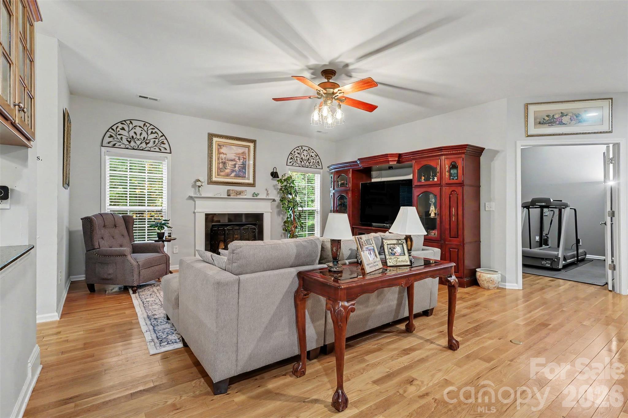 Single Family Residence at 5221 Turkey Oak Drive, Mint Hill, photo 6 of 44