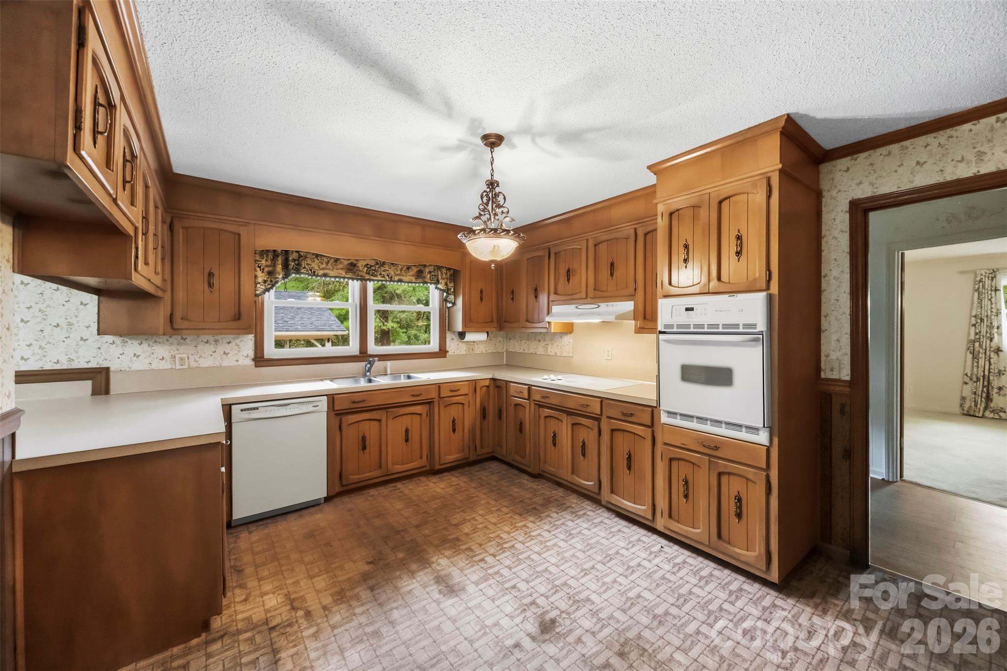 Single Family Residence at 221 Lee Black Road, Cherryville, photo 19 of 47