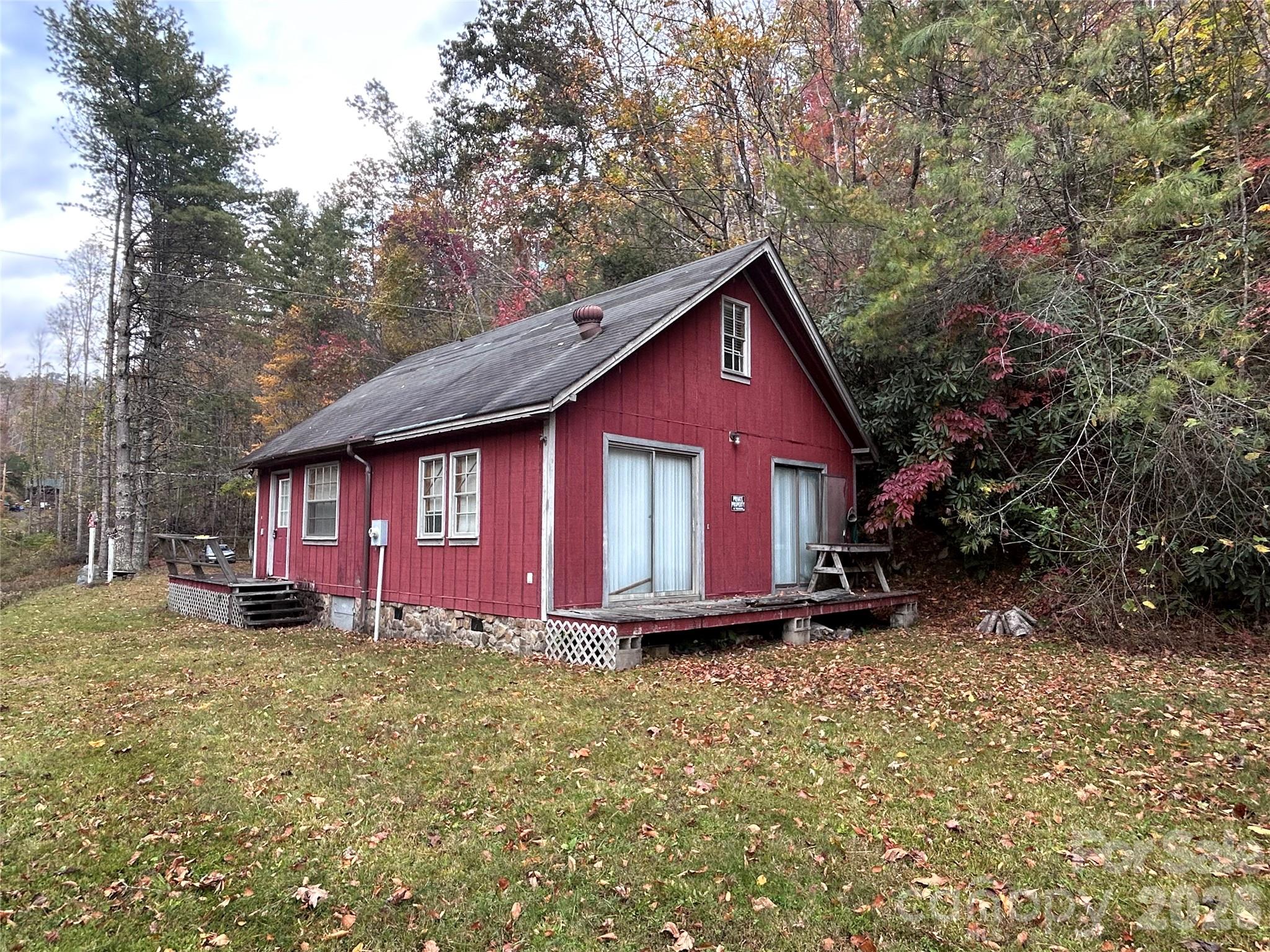 Single Family Residence at 362 Melton Branch Road, Bakersville, photo 5 of 32