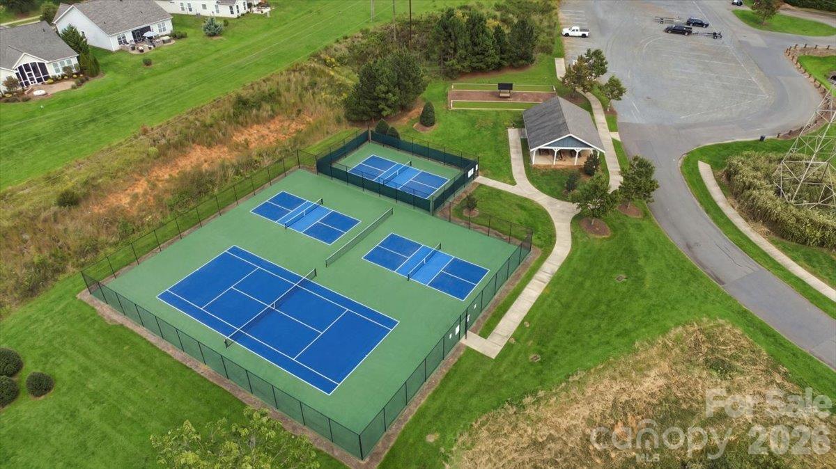 Pickle ball & tennis courts. - 7722 Porrera Street, Charlotte