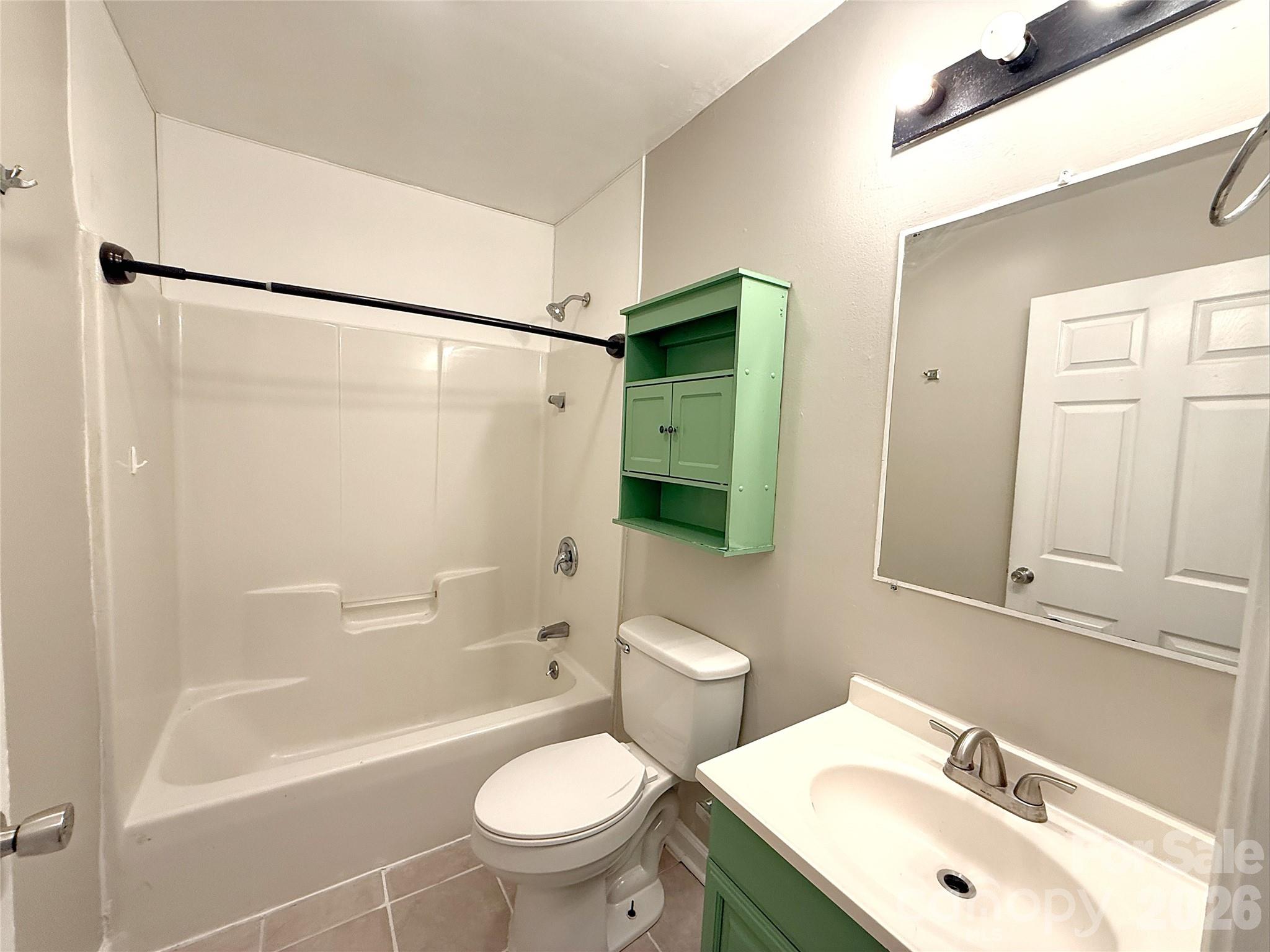 Single Family Residence at 409 Skyline Drive, Salisbury, photo 7 of 25