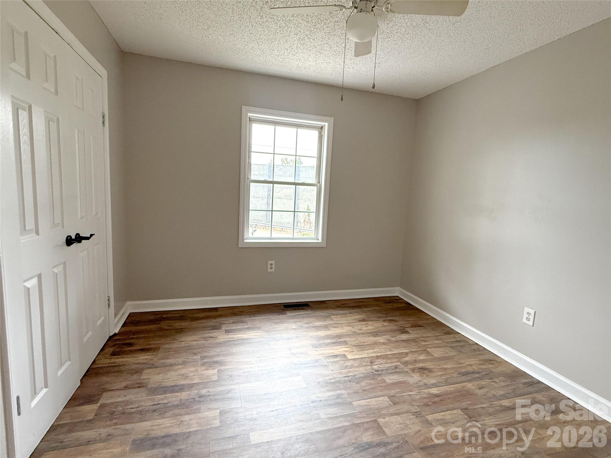 Single Family Residence at 409 Skyline Drive, Salisbury, photo 11 of 25