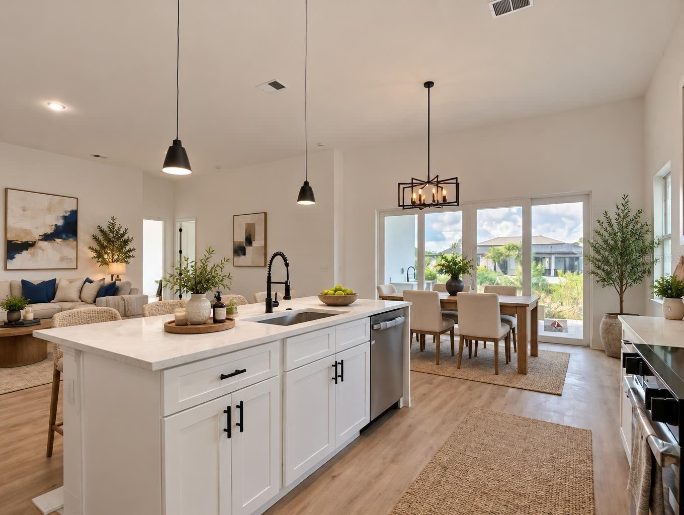 Single Family Residence at 14382 FORT WORTH CIR, PORT CHARLOTTE, photo 6 of 34