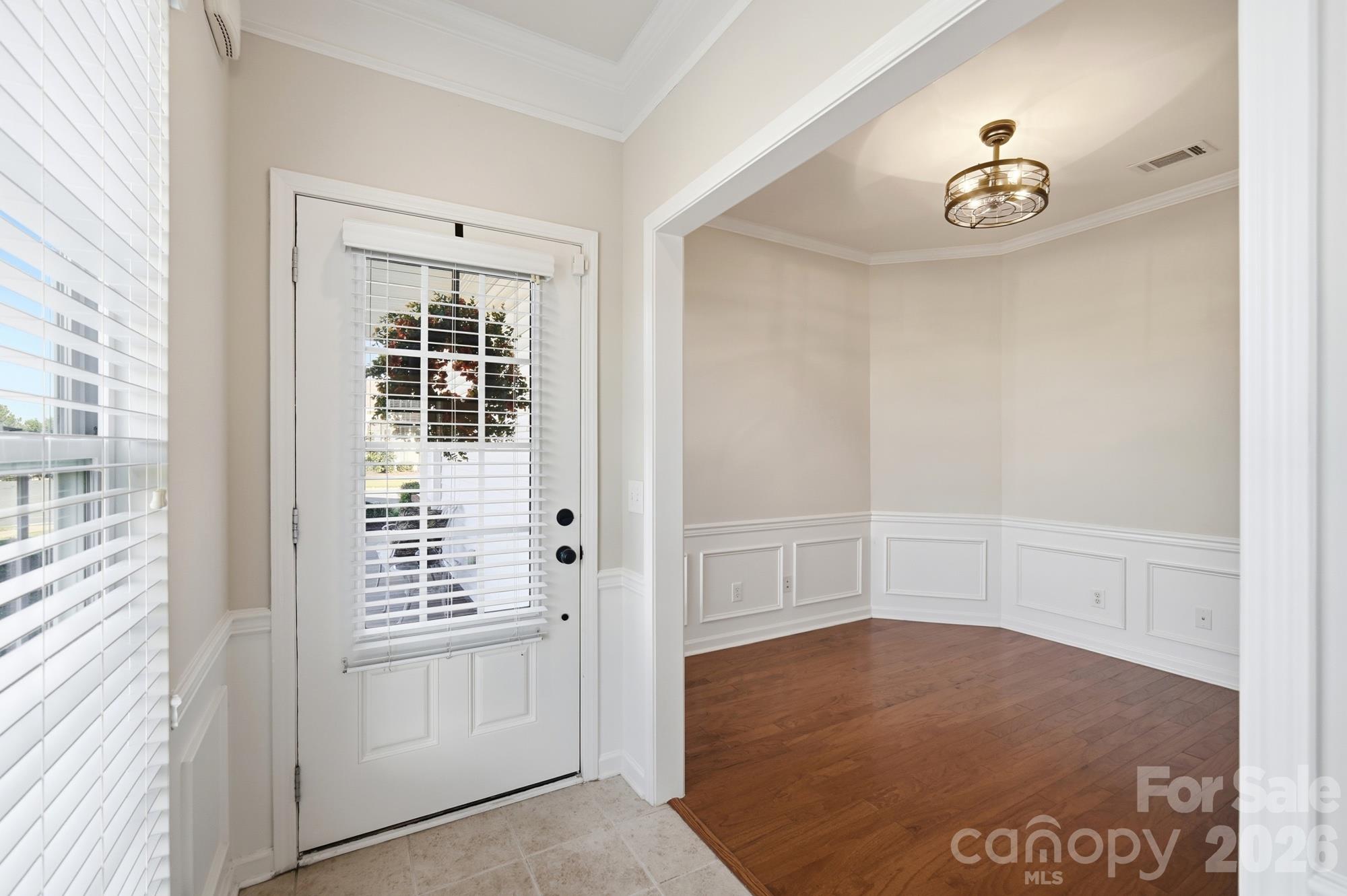 Entrance Foyer - 2047 Sweetleaf Drive, Indian Land