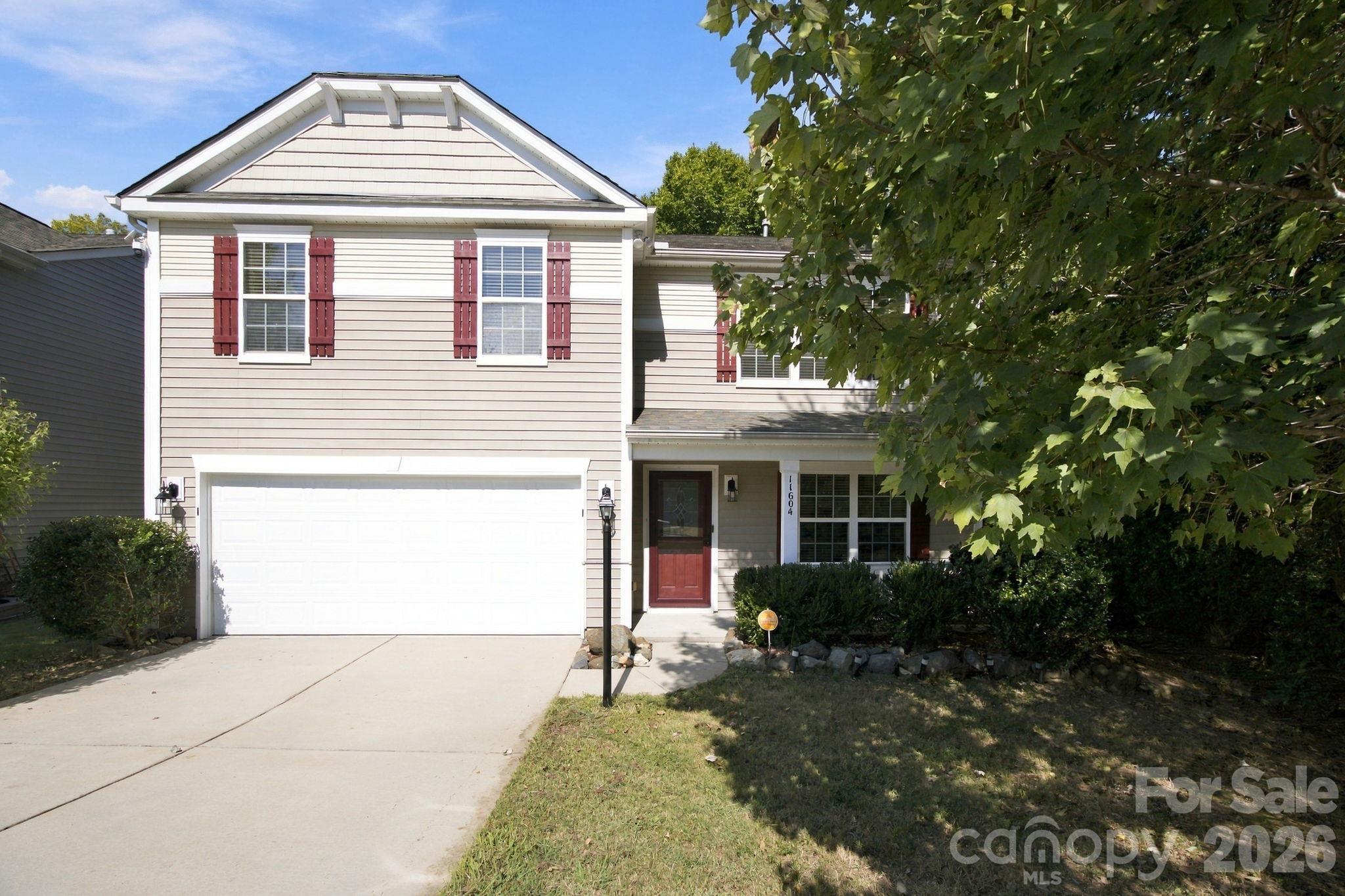 Single Family Residence at 11604 Ragan Elizabeth Court, Charlotte, photo 2 of 36