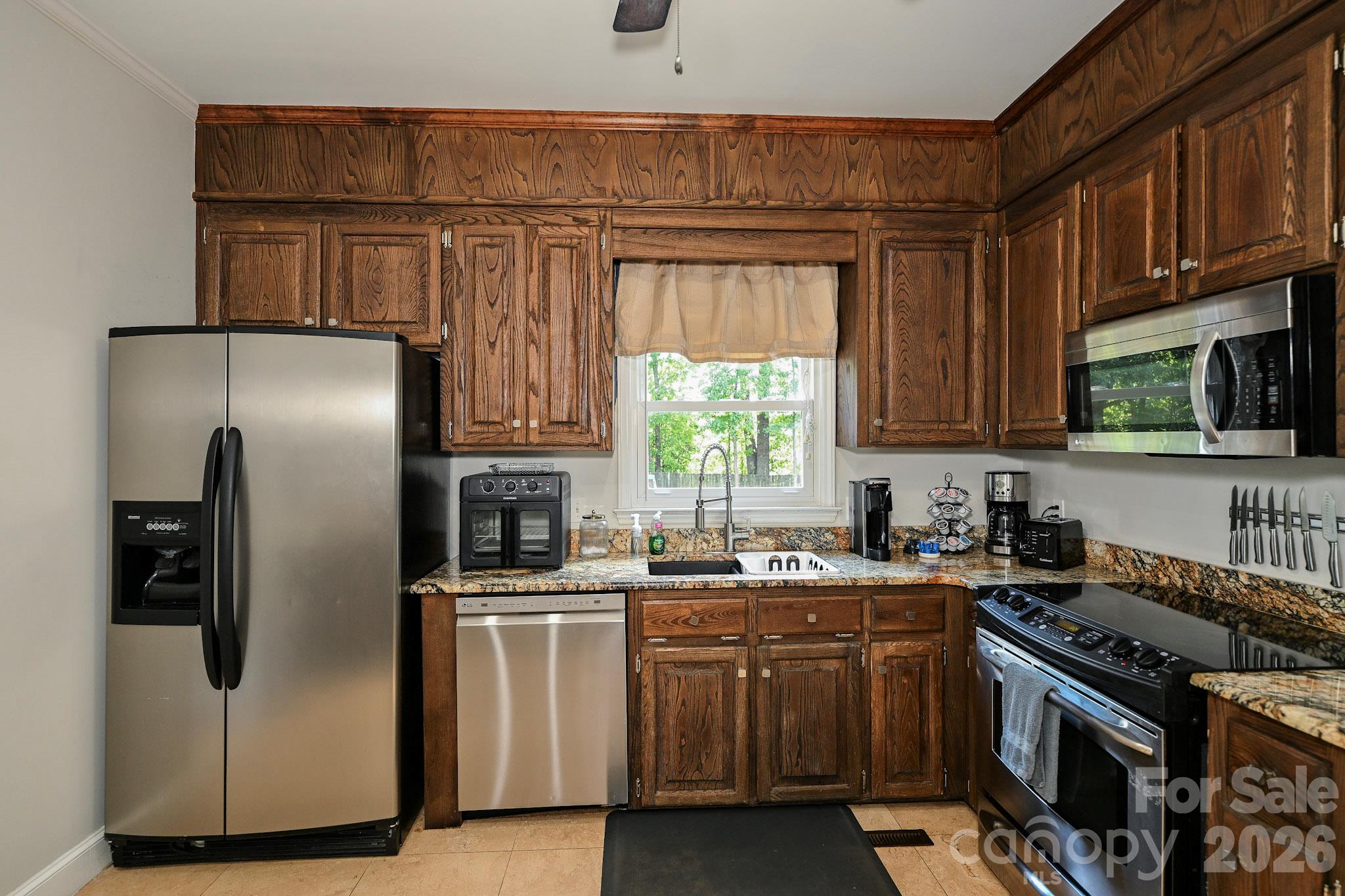 Single Family Residence at 120 Brightland Run, Monroe, photo 15 of 27