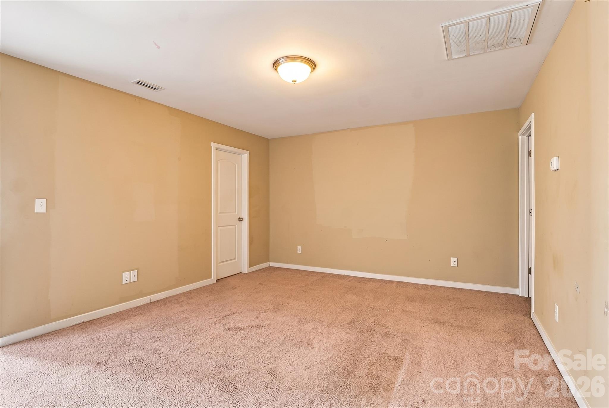 Townhouse at 433 Battery Circle, Clover, photo 20 of 32