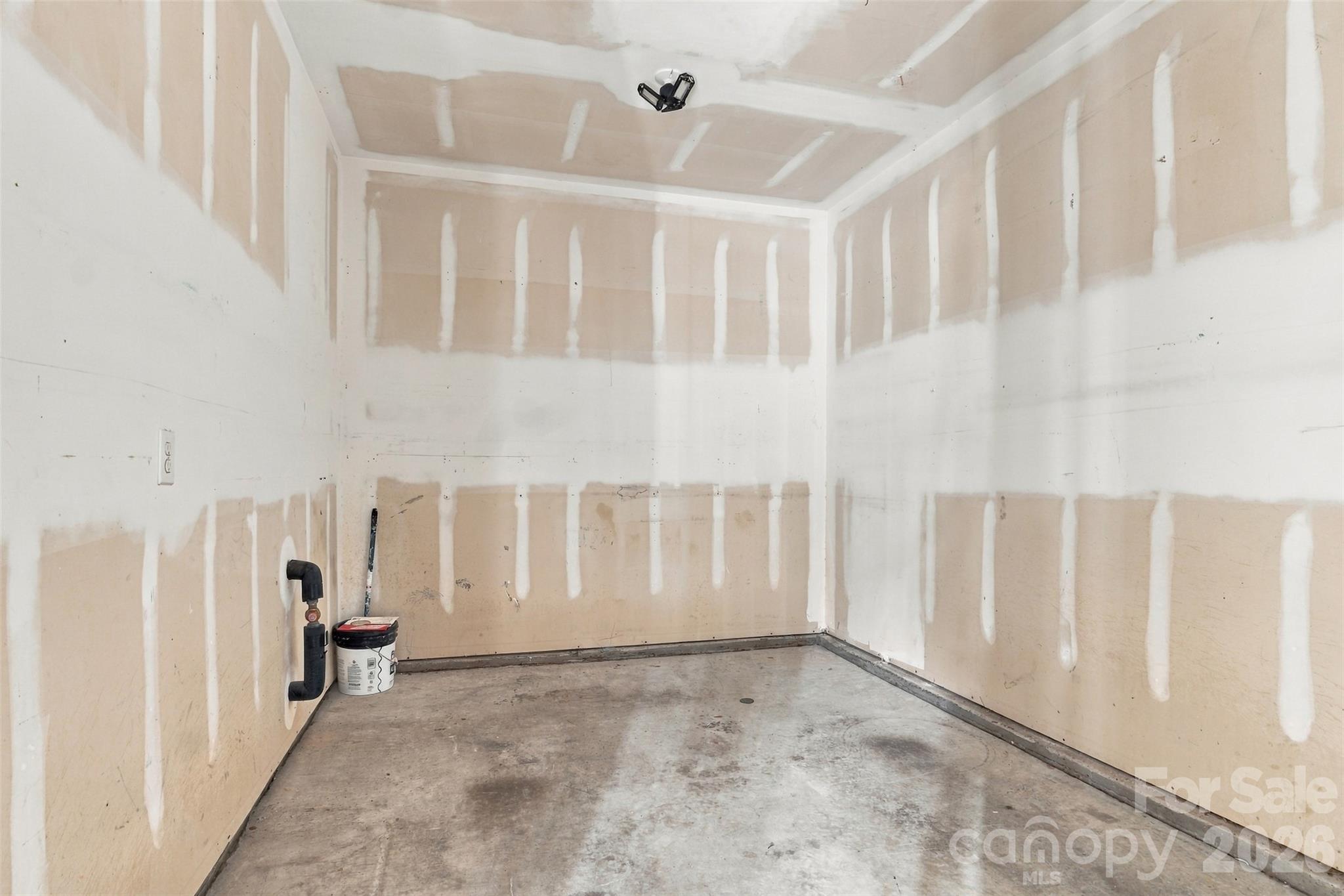 Townhouse at 433 Battery Circle, Clover, photo 26 of 32