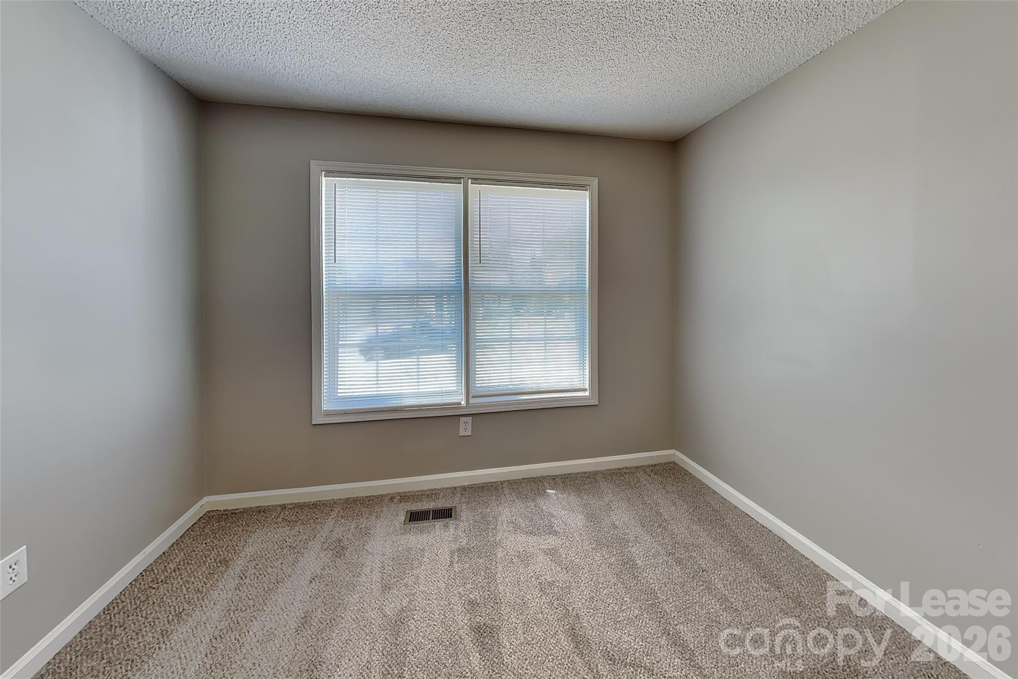 Single Family Residence at 1010 Braxton Drive, Concord, photo 6 of 15