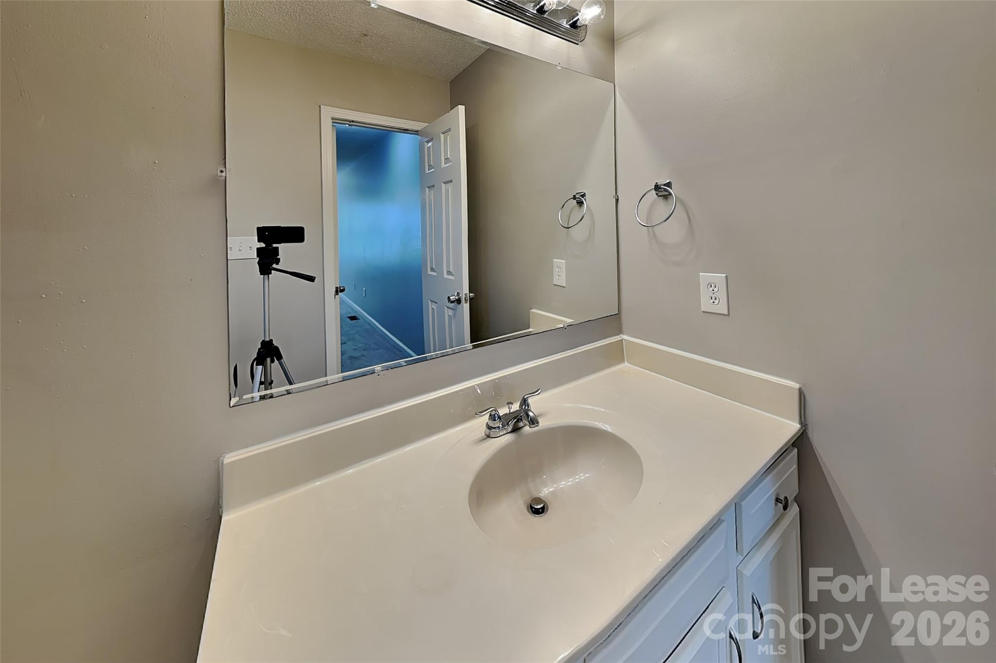 Single Family Residence at 1010 Braxton Drive, Concord, photo 8 of 15