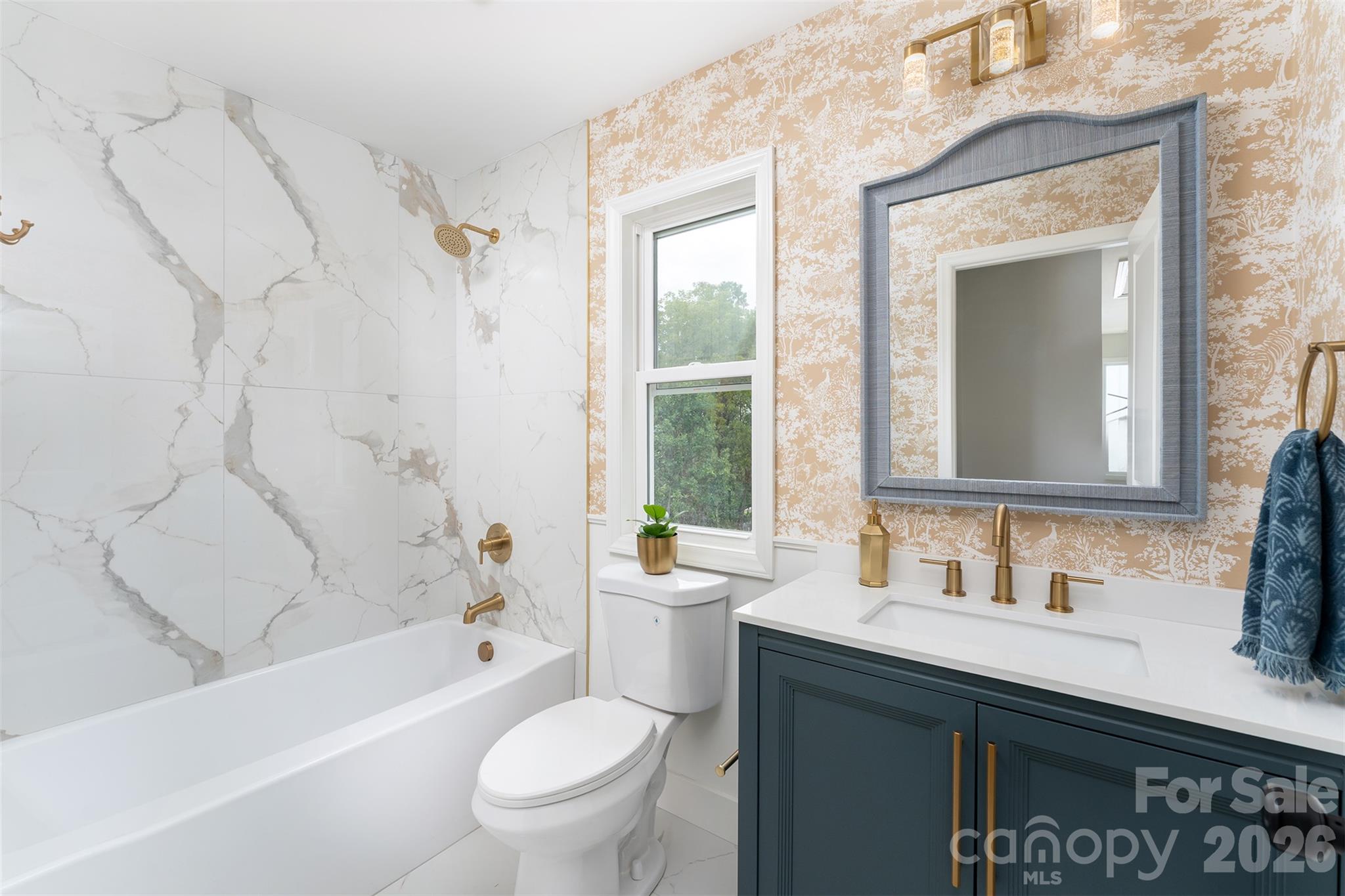 Stylish hall bath - 12 Crestfield Avenue, Asheville