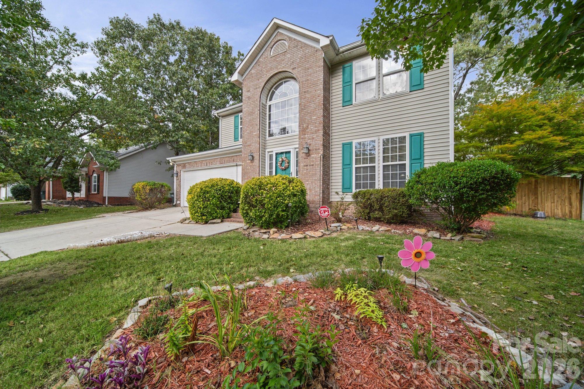 Single Family Residence at 1617 Winthrop Lane, Monroe, photo 3 of 39