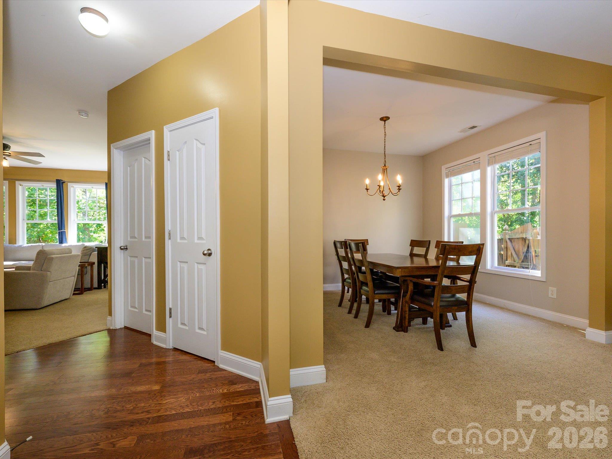 Single Family Residence at 9833 Coatbridge Drive, Charlotte, photo 4 of 42