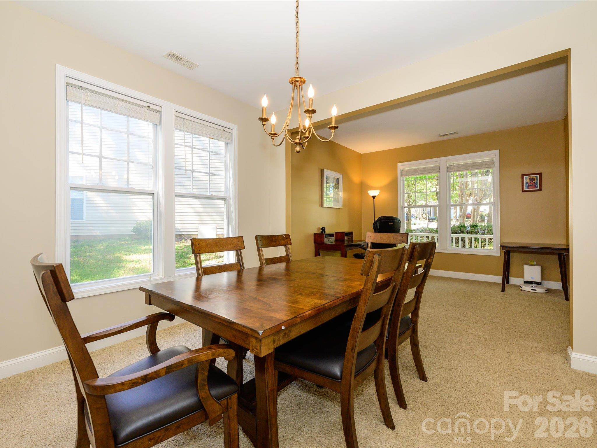 Single Family Residence at 9833 Coatbridge Drive, Charlotte, photo 9 of 42