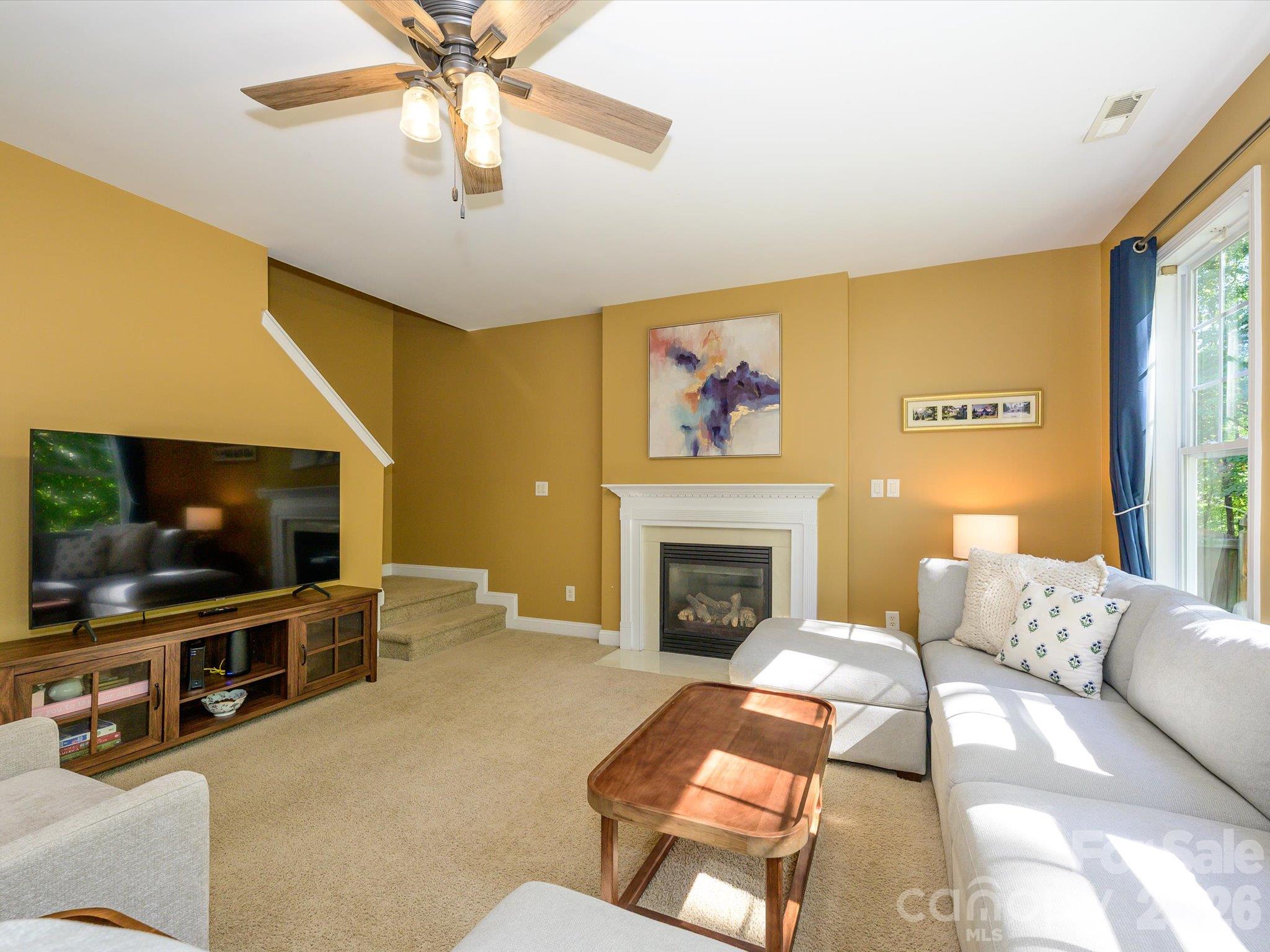 Single Family Residence at 9833 Coatbridge Drive, Charlotte, photo 16 of 42