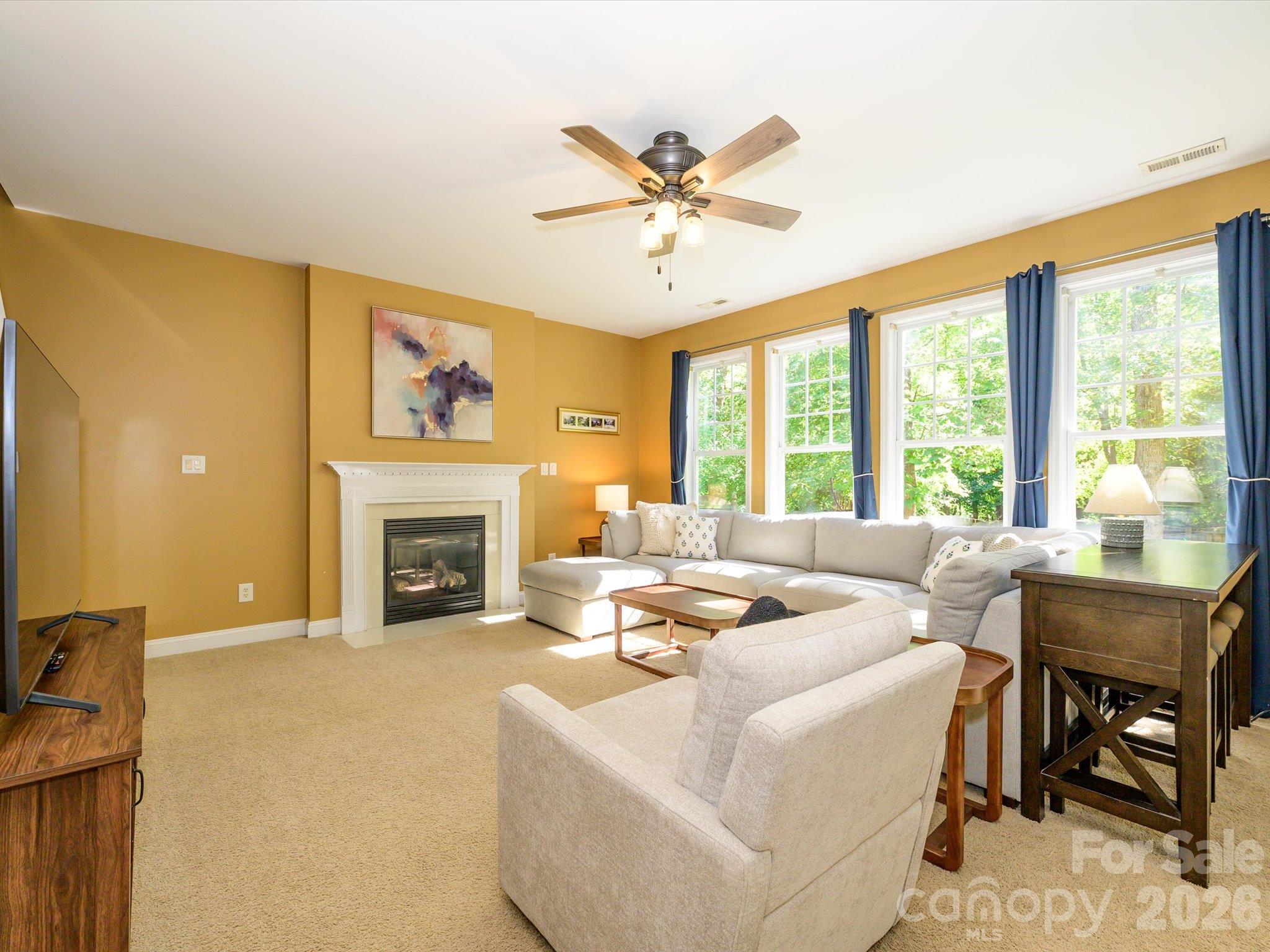 Single Family Residence at 9833 Coatbridge Drive, Charlotte, photo 17 of 42