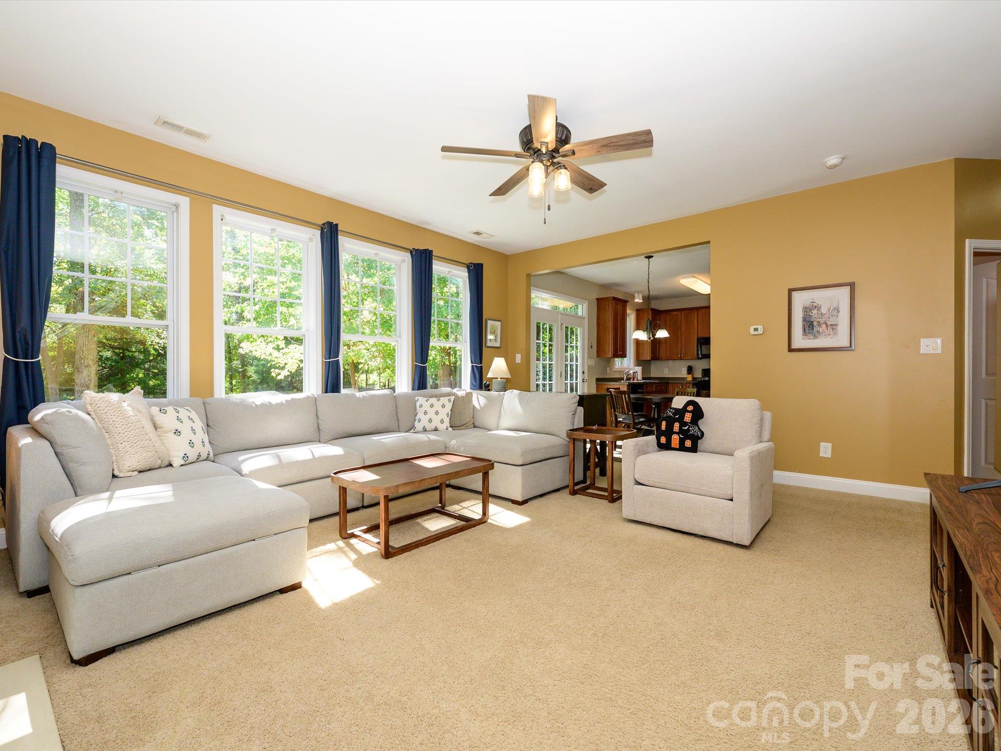 Single Family Residence at 9833 Coatbridge Drive, Charlotte, photo 18 of 42