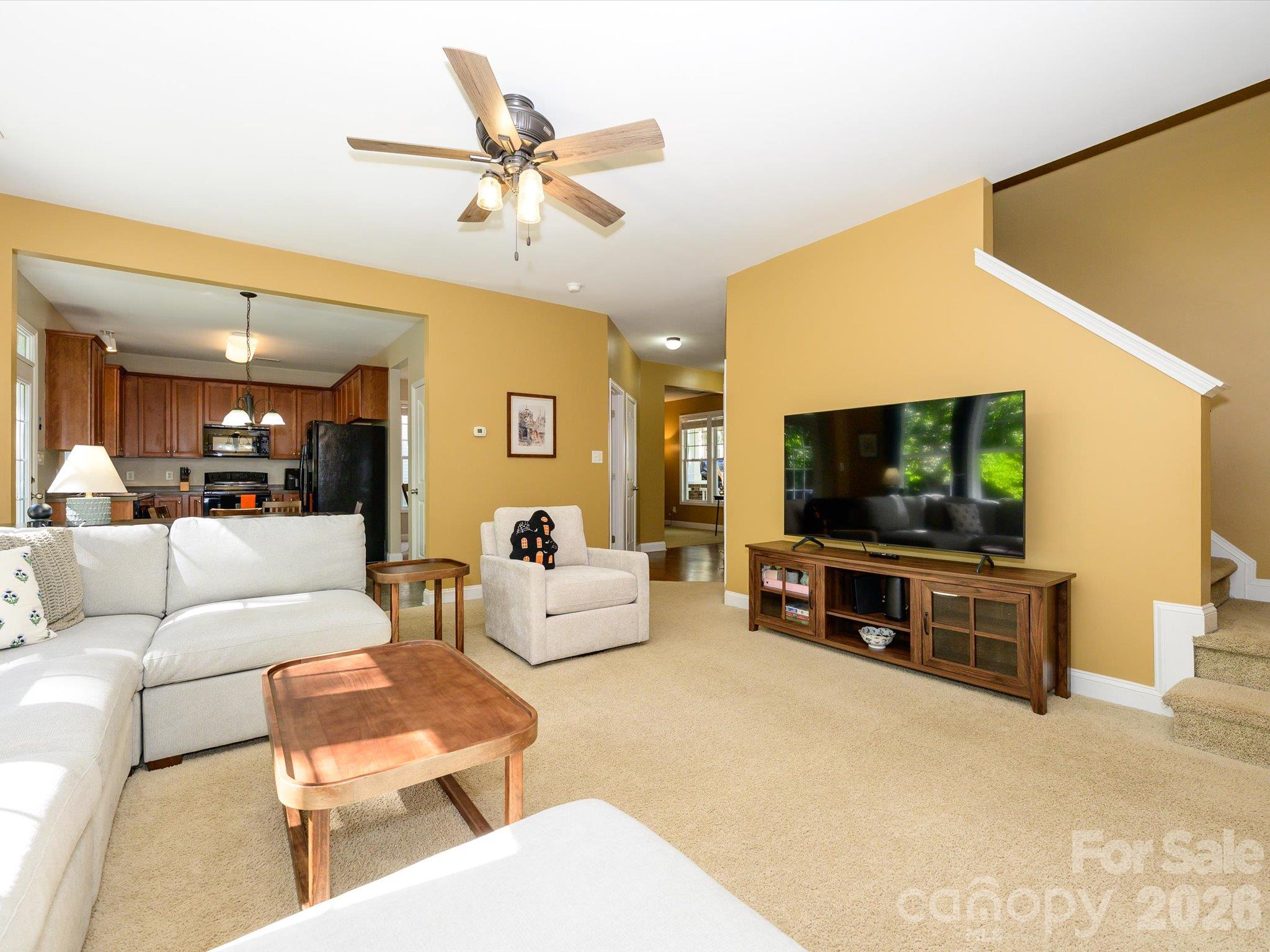 Single Family Residence at 9833 Coatbridge Drive, Charlotte, photo 19 of 42