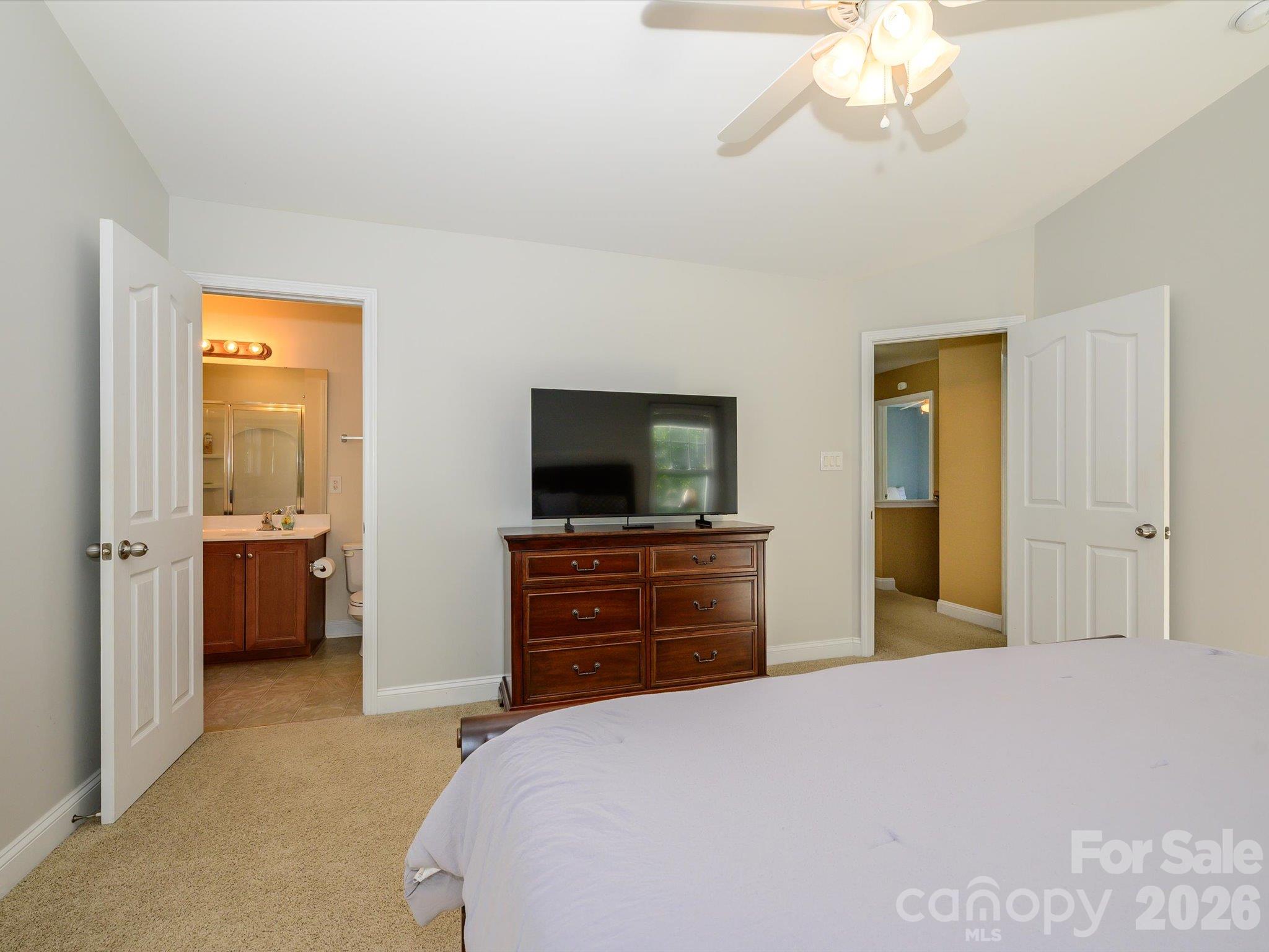 Single Family Residence at 9833 Coatbridge Drive, Charlotte, photo 25 of 42